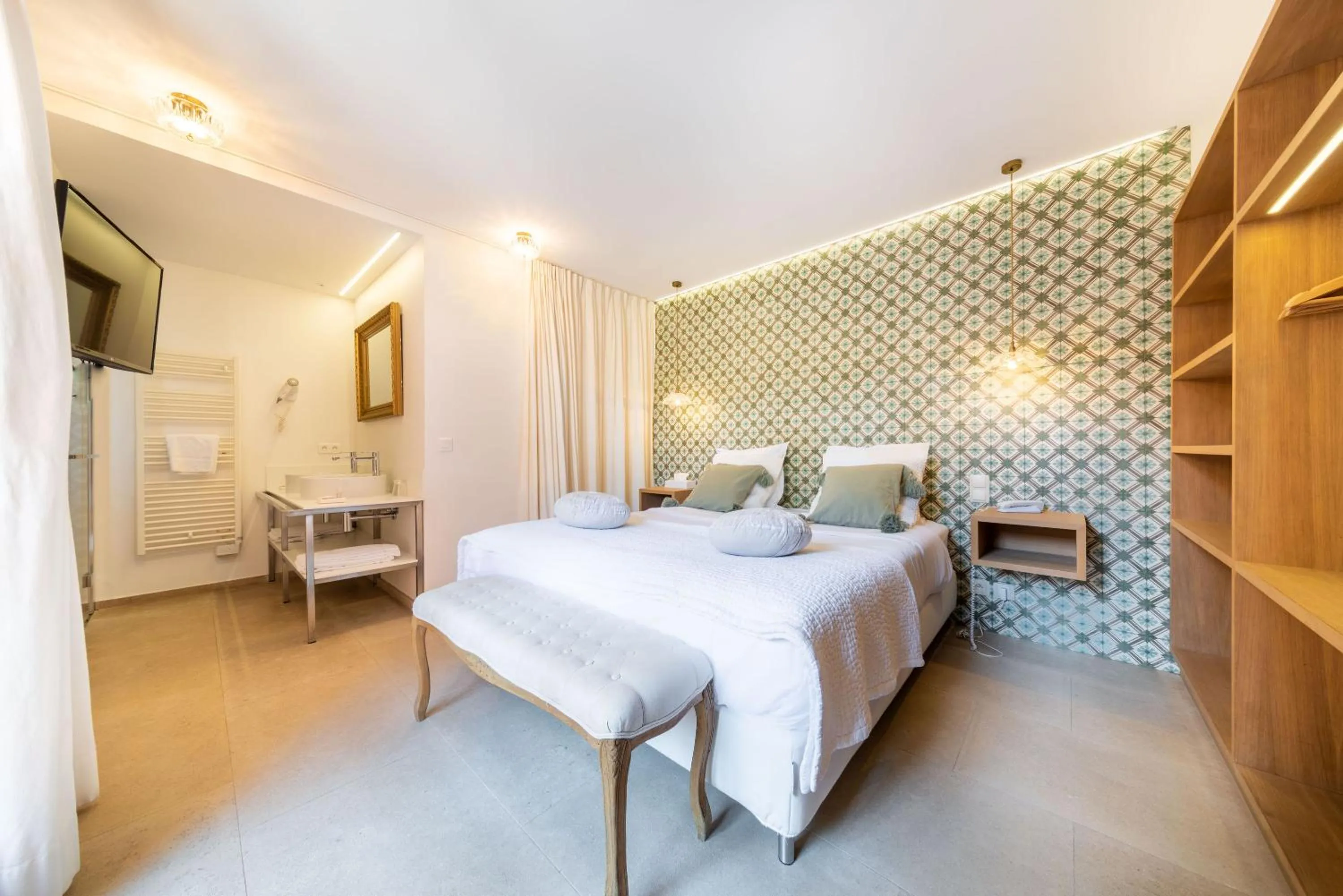 Bed in Les Capucines Saint Tropez