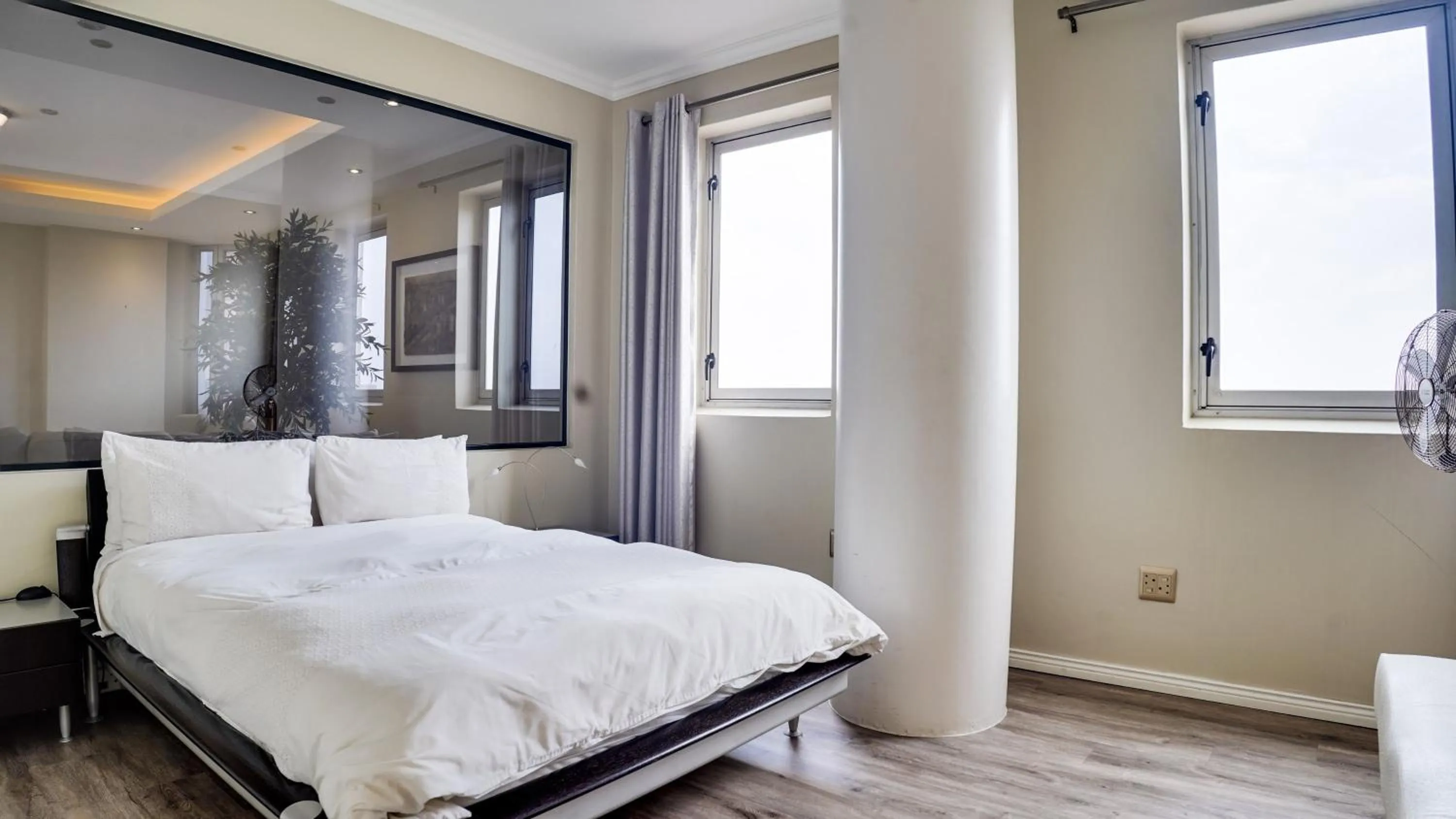 Bed in 4 on Pritchard Luxury Suites