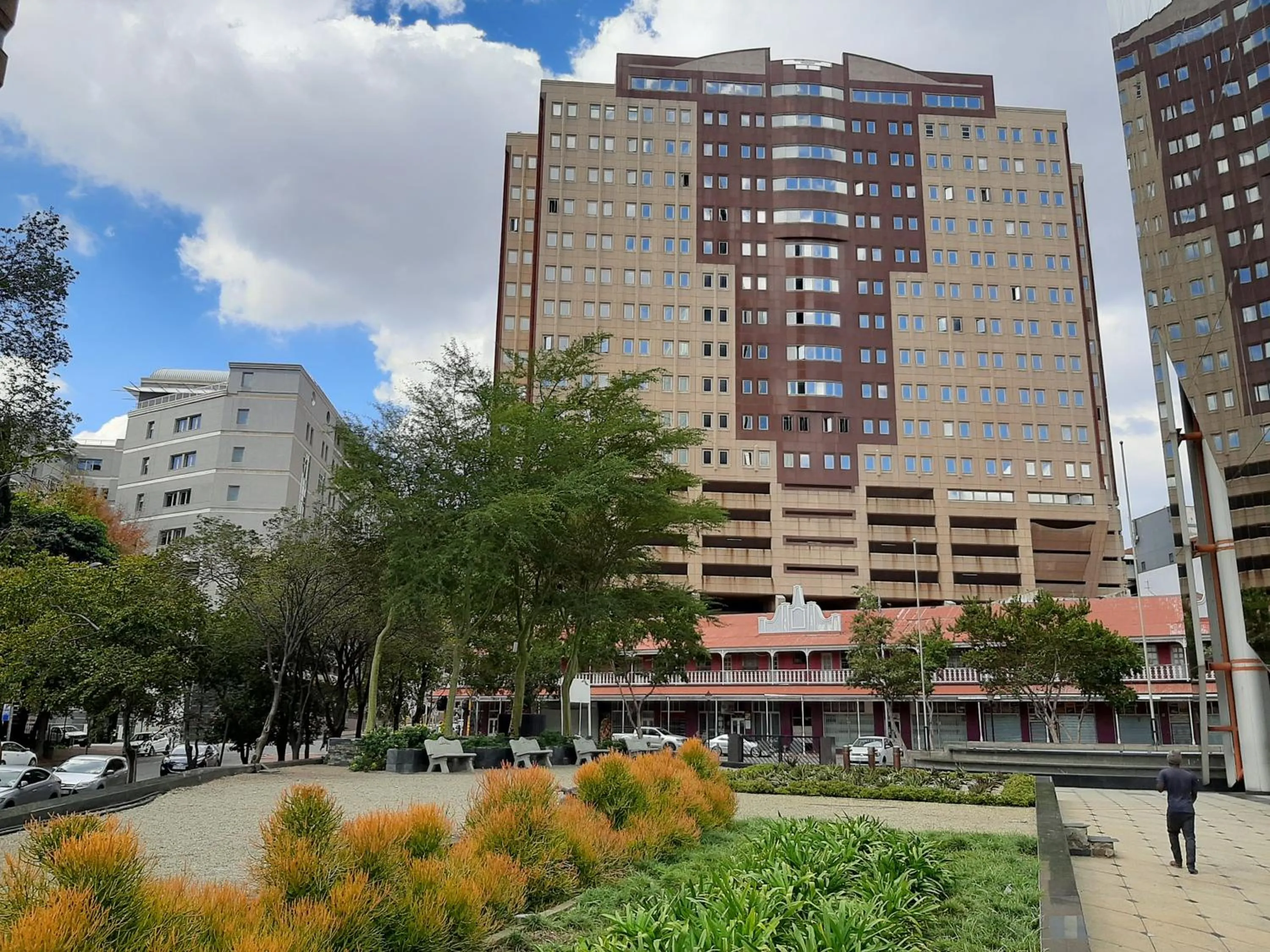 Property building in 4 on Pritchard Luxury Suites