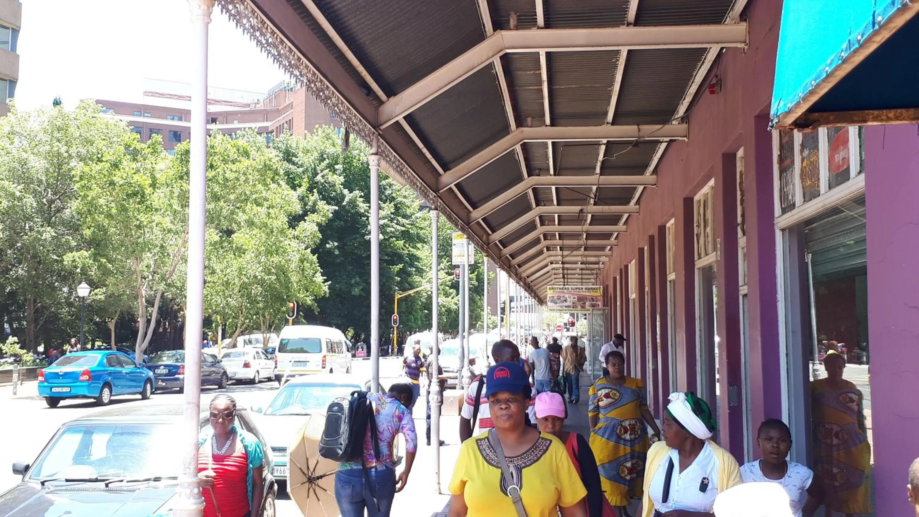 Property building in 4 on Pritchard Luxury Suites