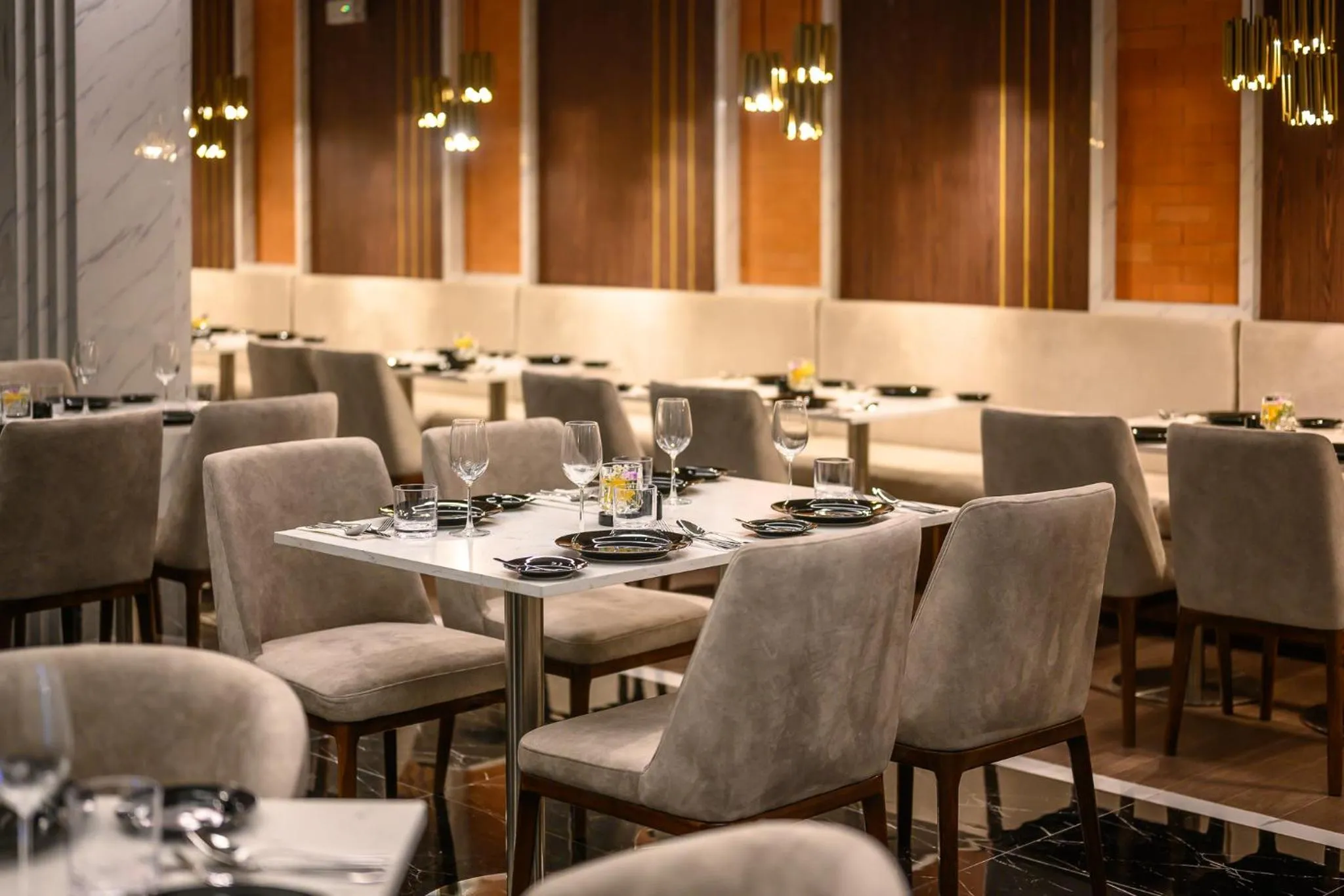 Restaurant/places to eat in Mida Grande Resort Phuket Official Account