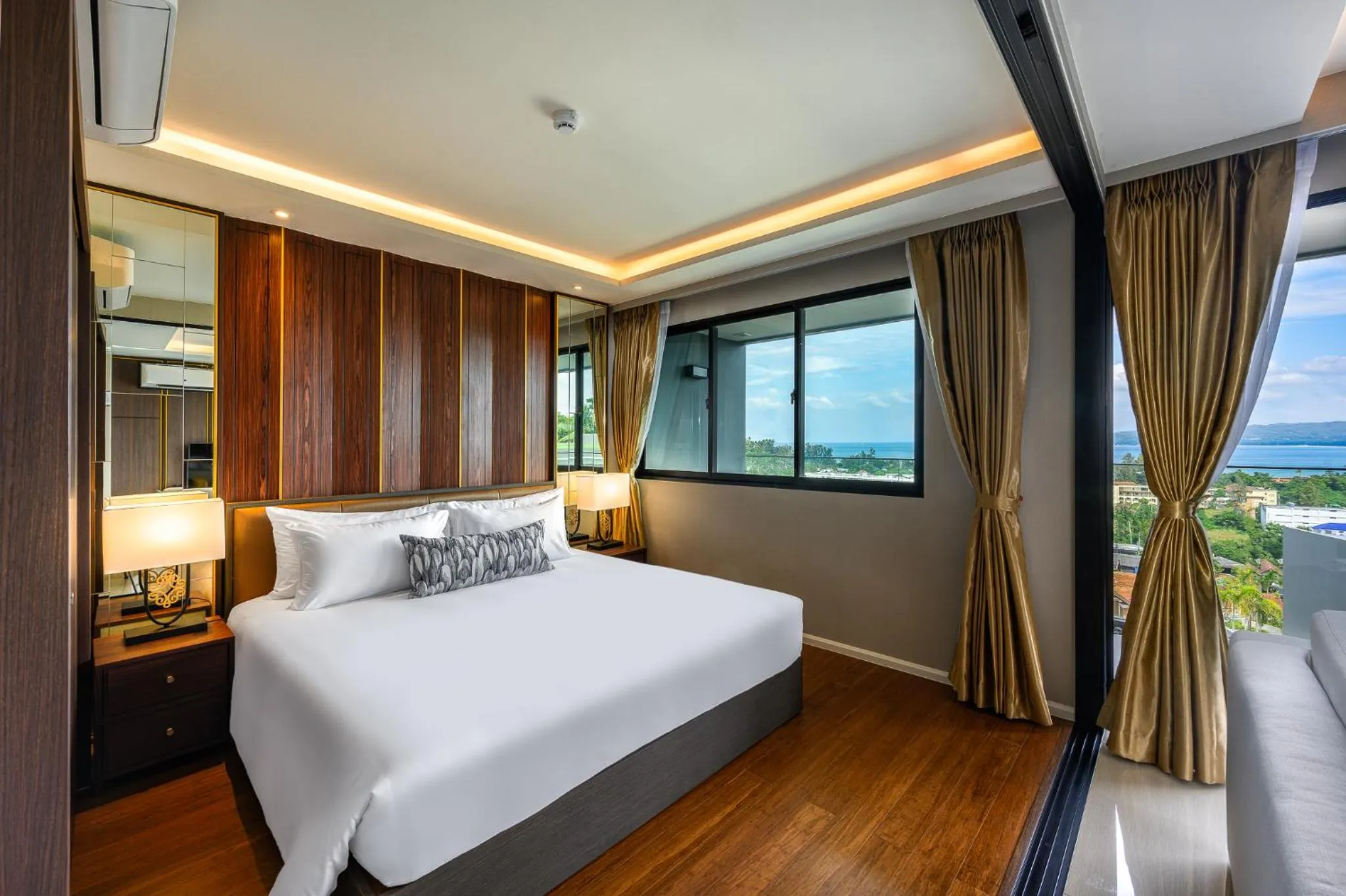 Property building, Bed in Mida Grande Resort Phuket Official Account