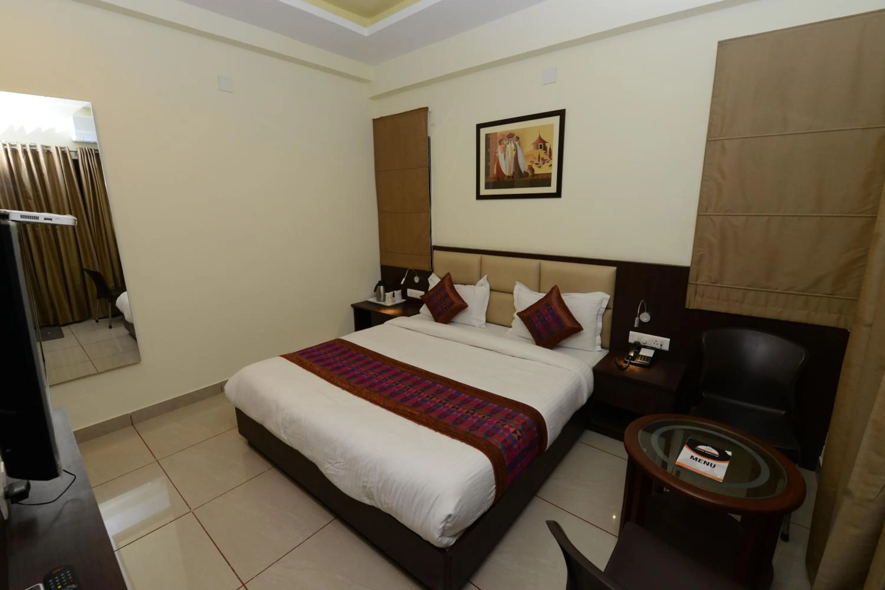 Photo of the whole room, Bed in Hotel Sanobar