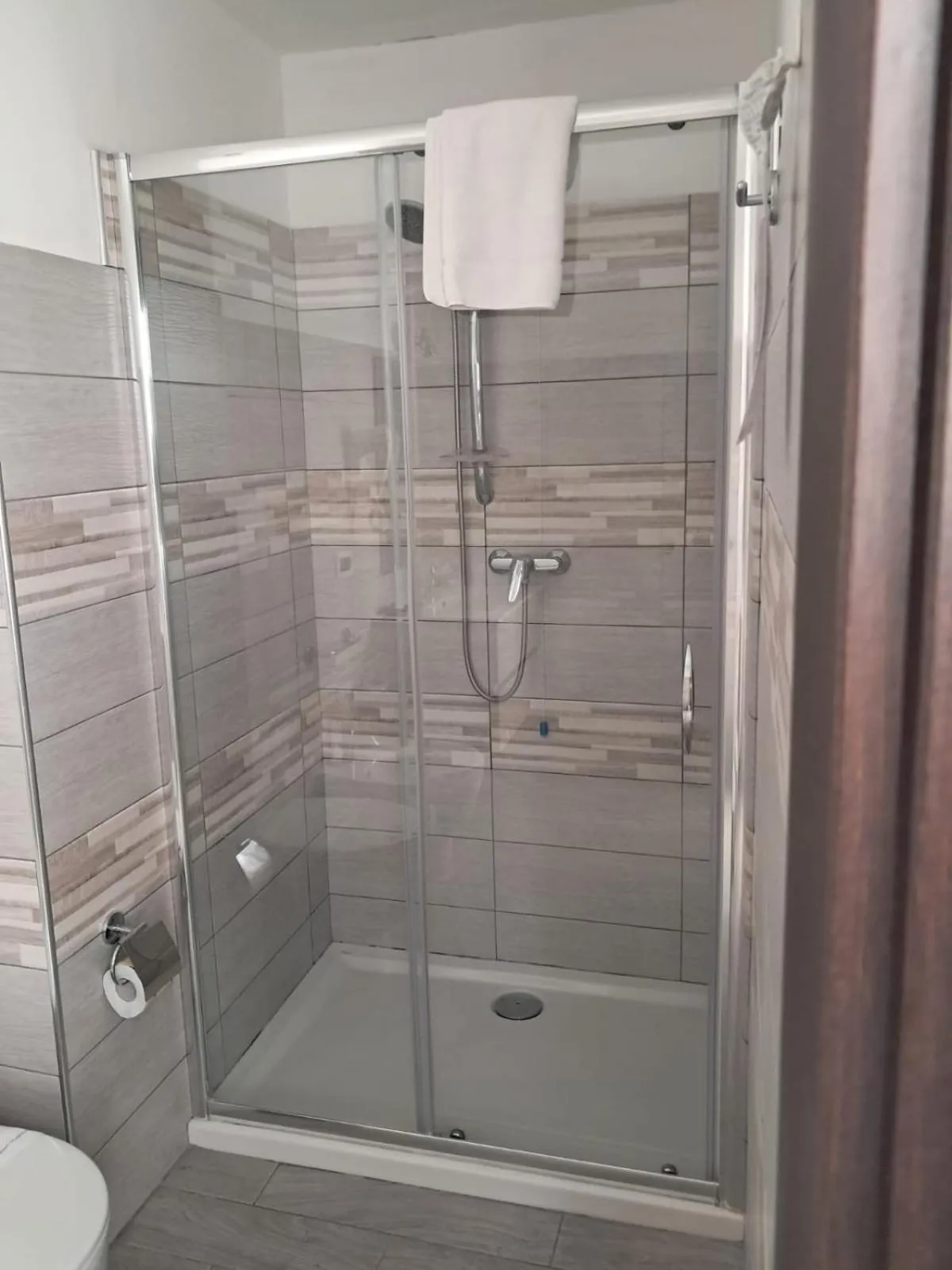 Shower in Hotel Palace Gioia Tauro