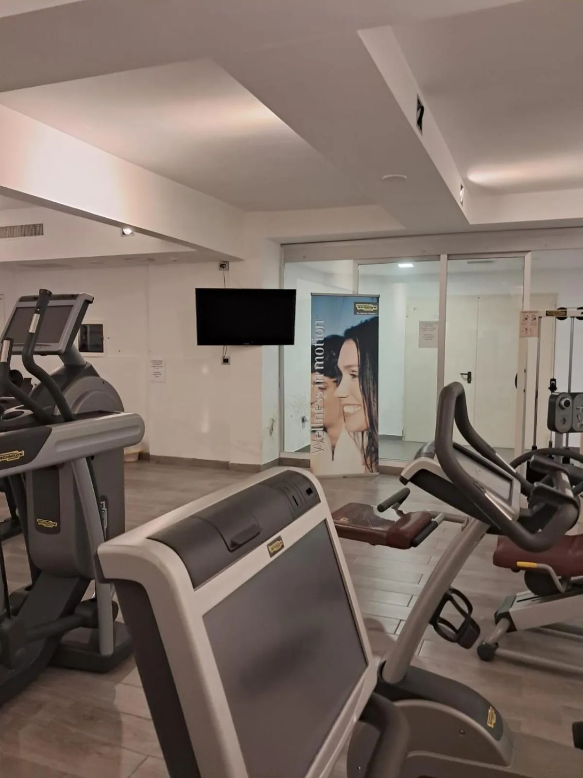 TV and multimedia in Hotel Palace Gioia Tauro