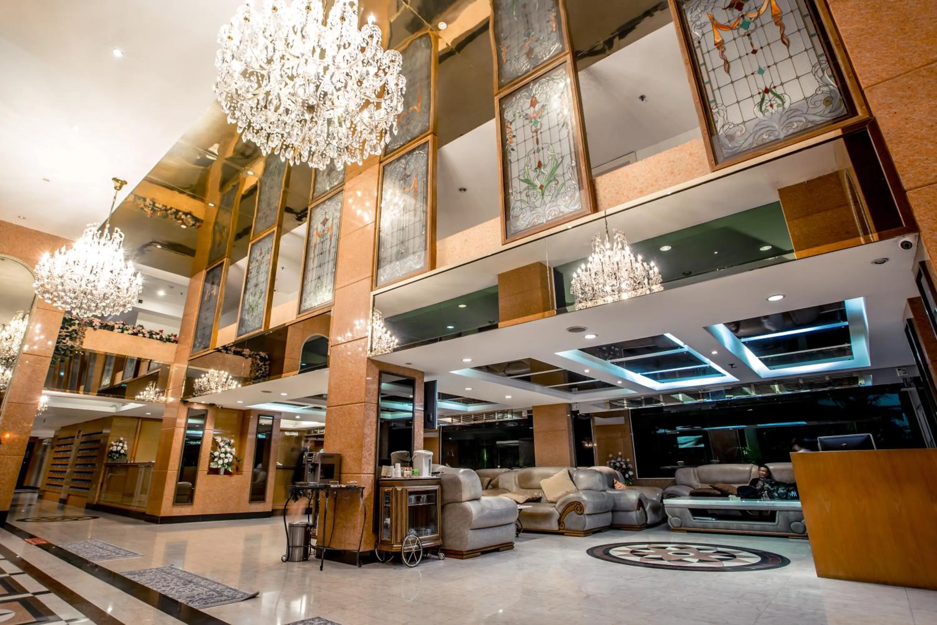 Lobby or reception in Hope Land Hotel Sukhumvit 24