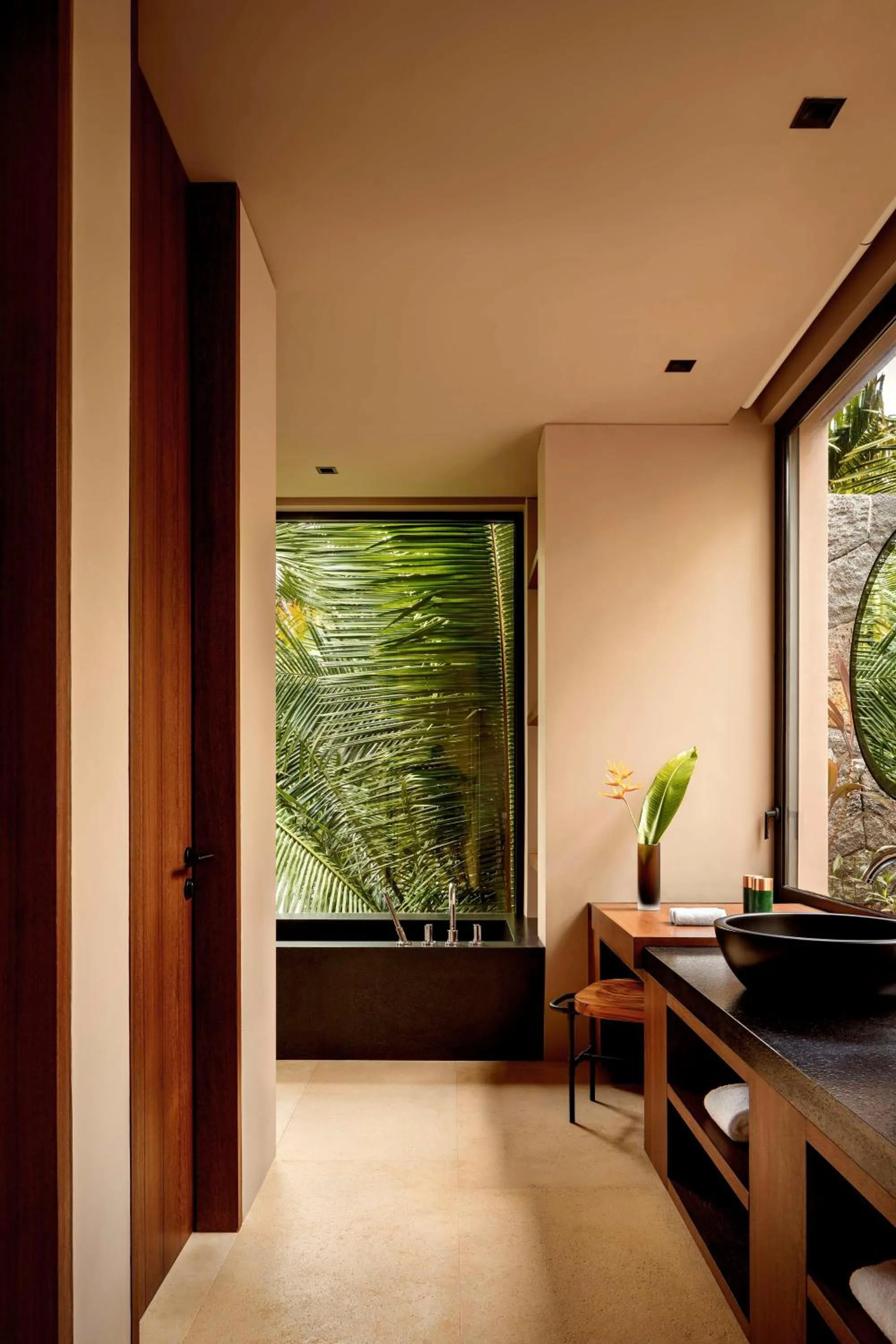 Bathroom in One&Only Mandarina