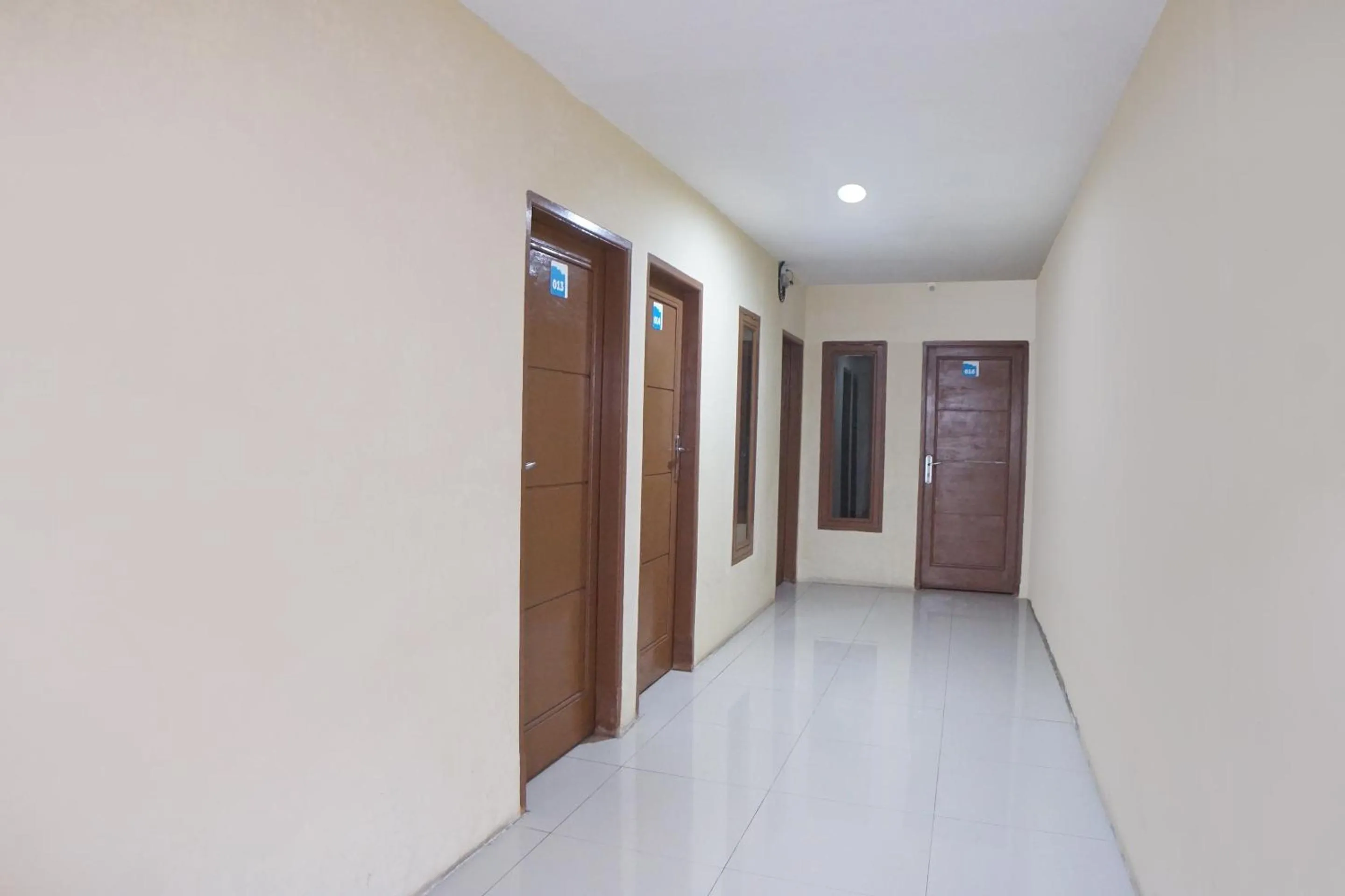 Lobby or reception in Hotel O Sky Residence Mawar