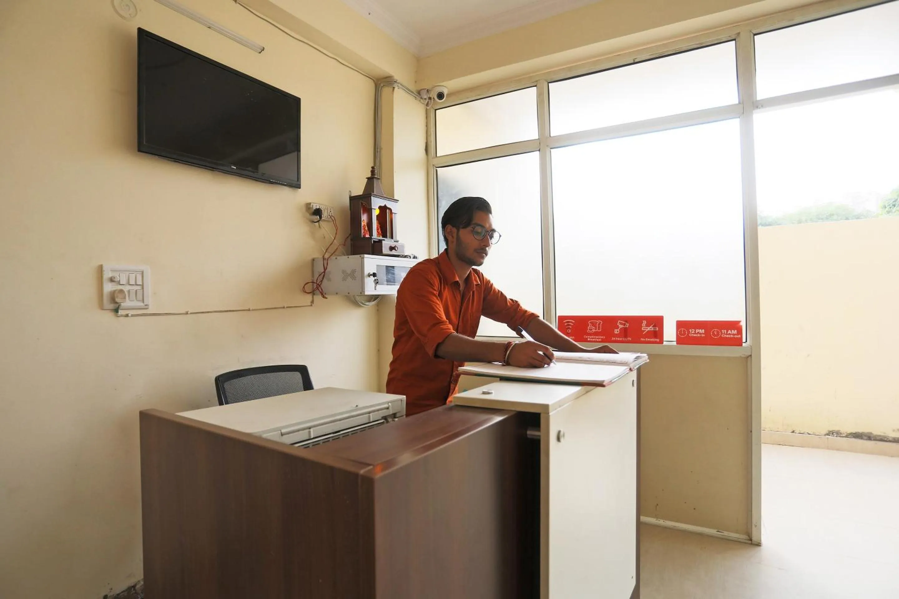 Lobby or reception in Hotel O A P Residency