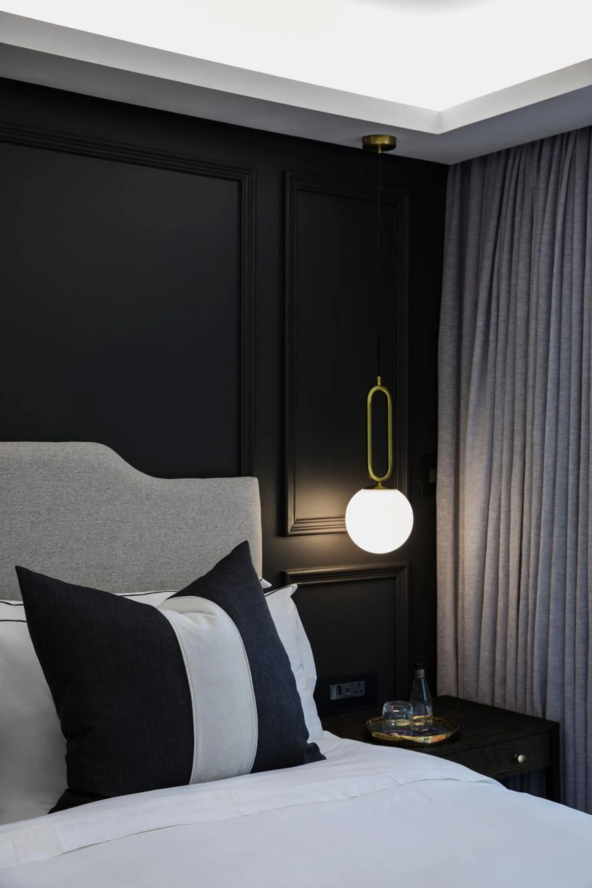 Bed in Seven Villa Hotel & Spa