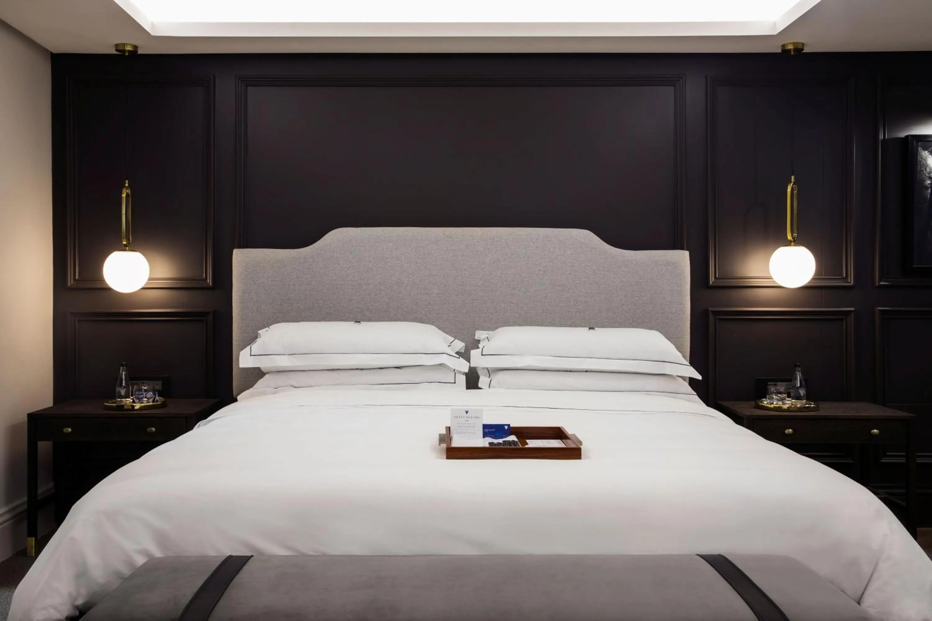 Bedroom, Bed in Seven Villa Hotel & Spa