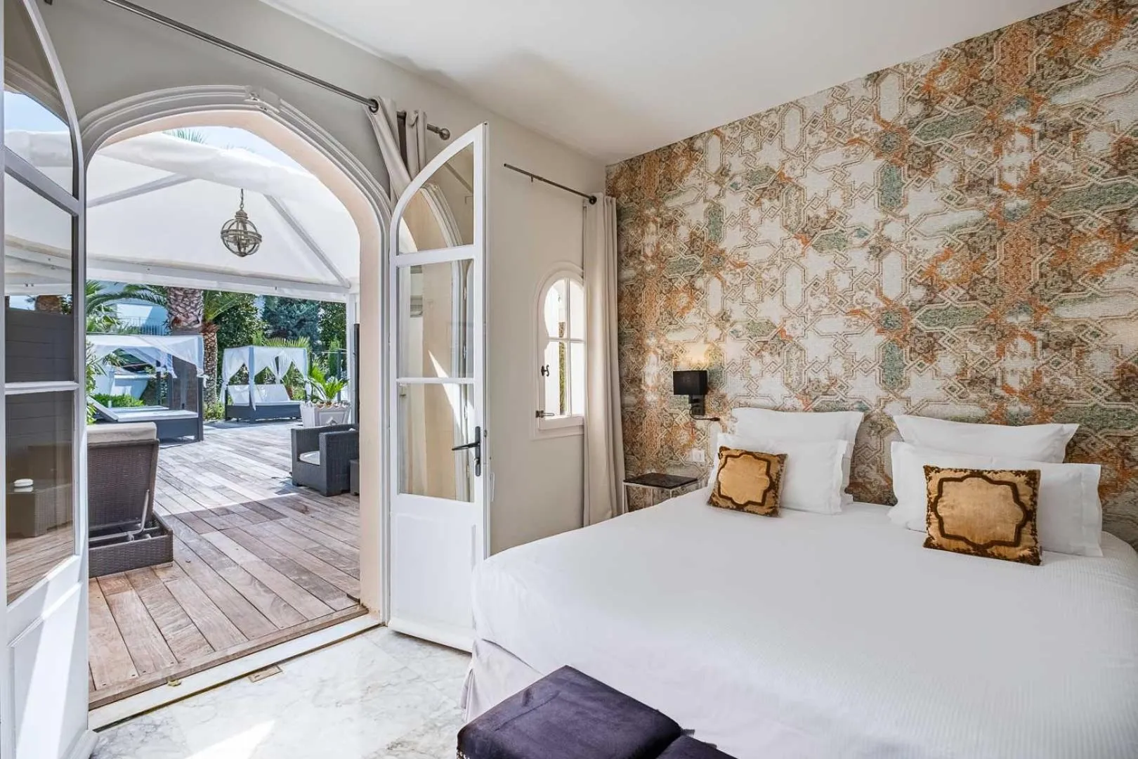 Bed in La Villa Mauresque