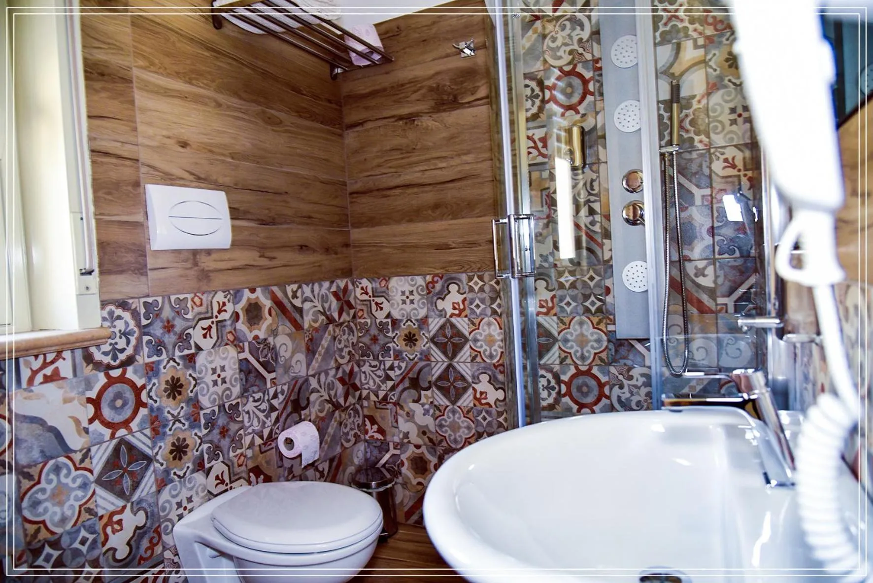 Shower in B&B Sicily