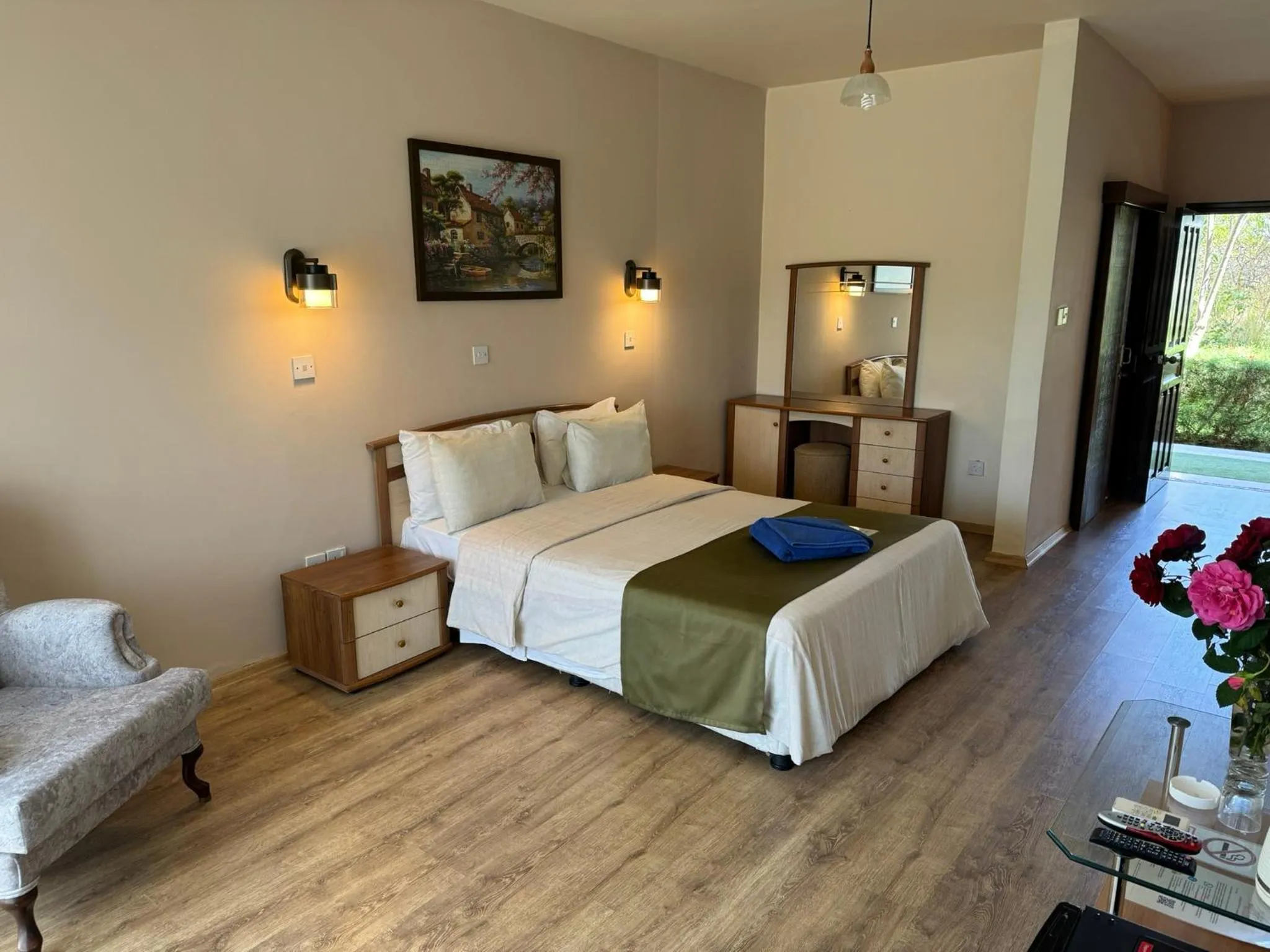 Bedroom, Bed in High Life