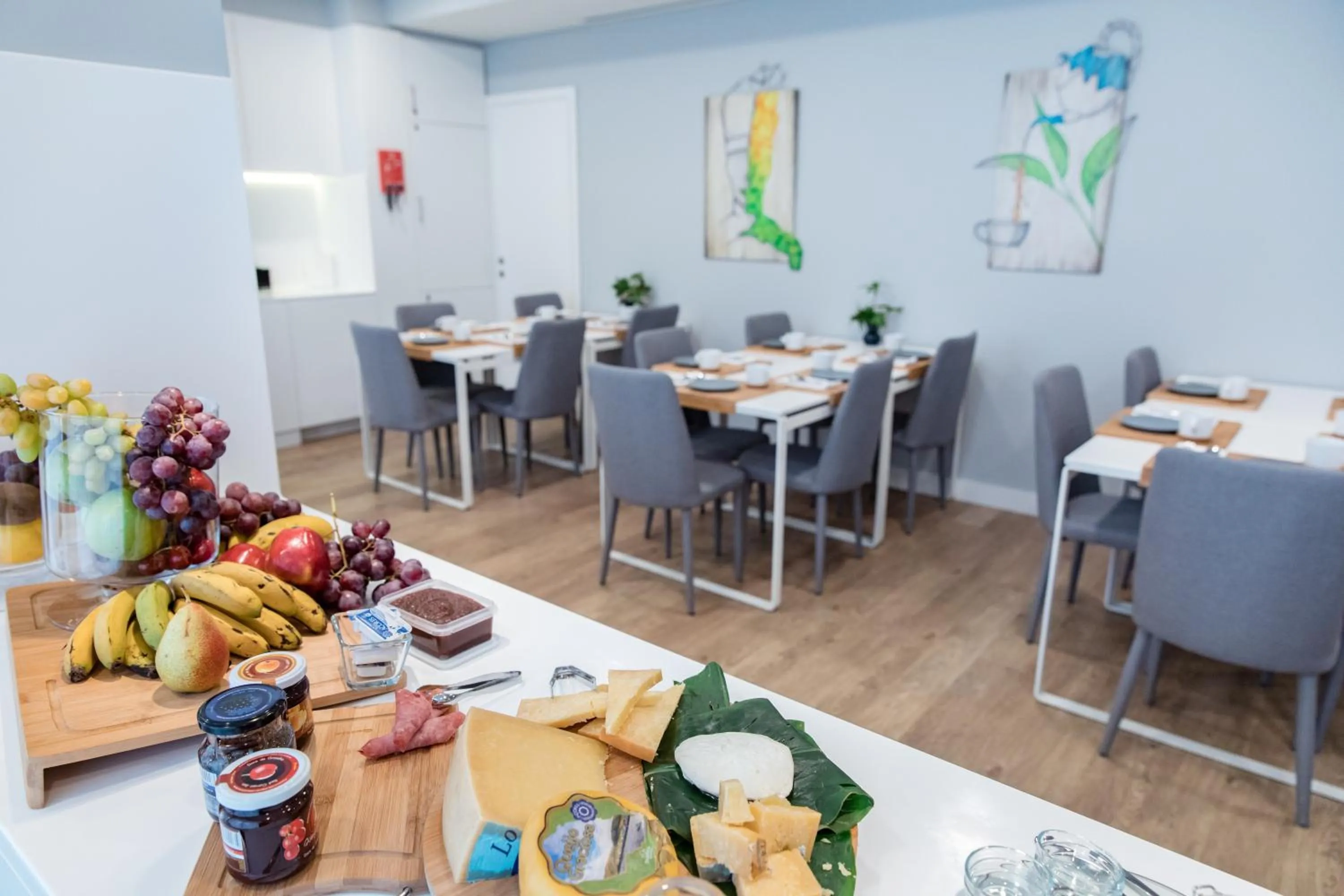 Breakfast in Ilha Hostel & Suites