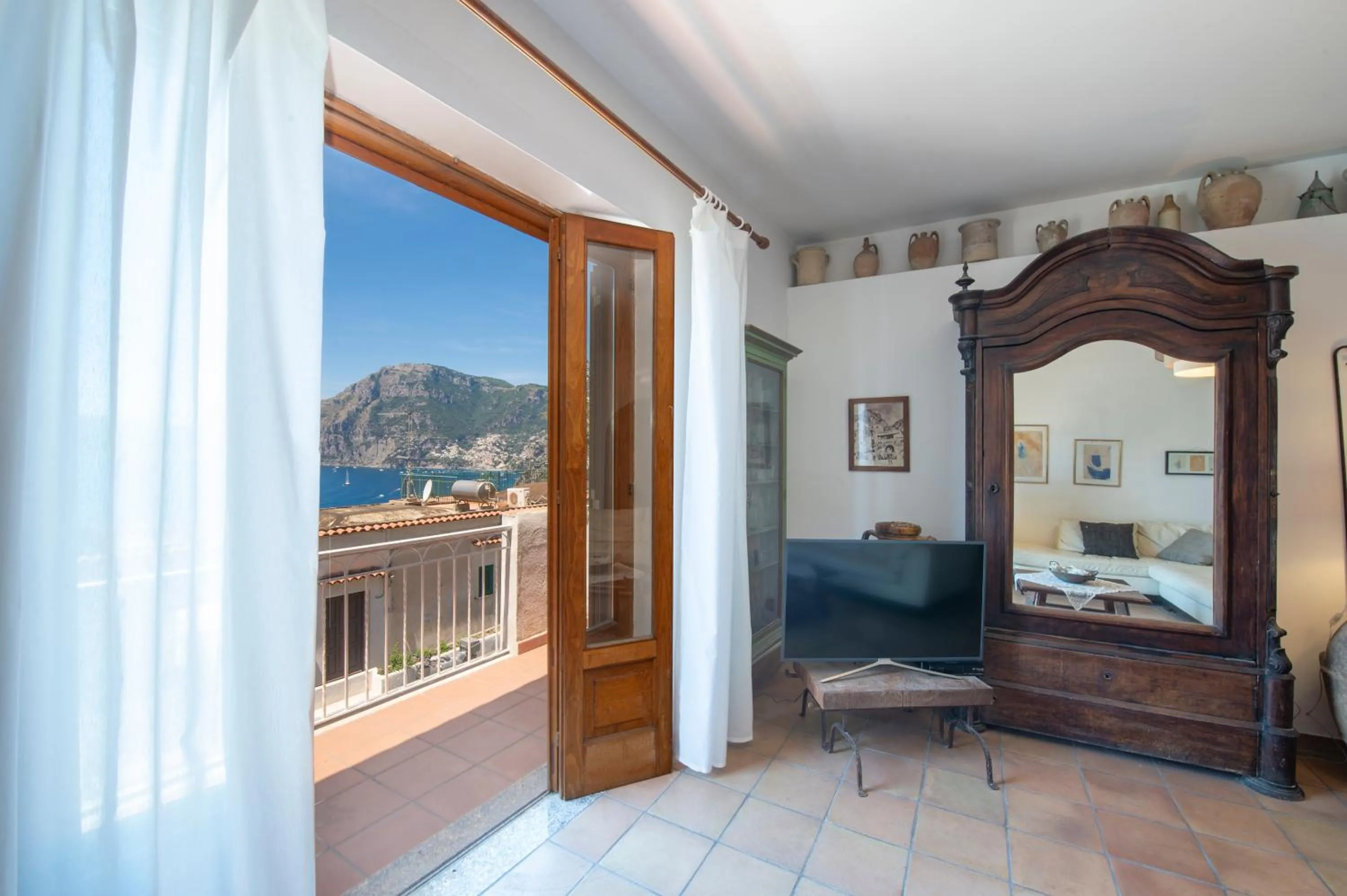 Casa Ella with Private Parking