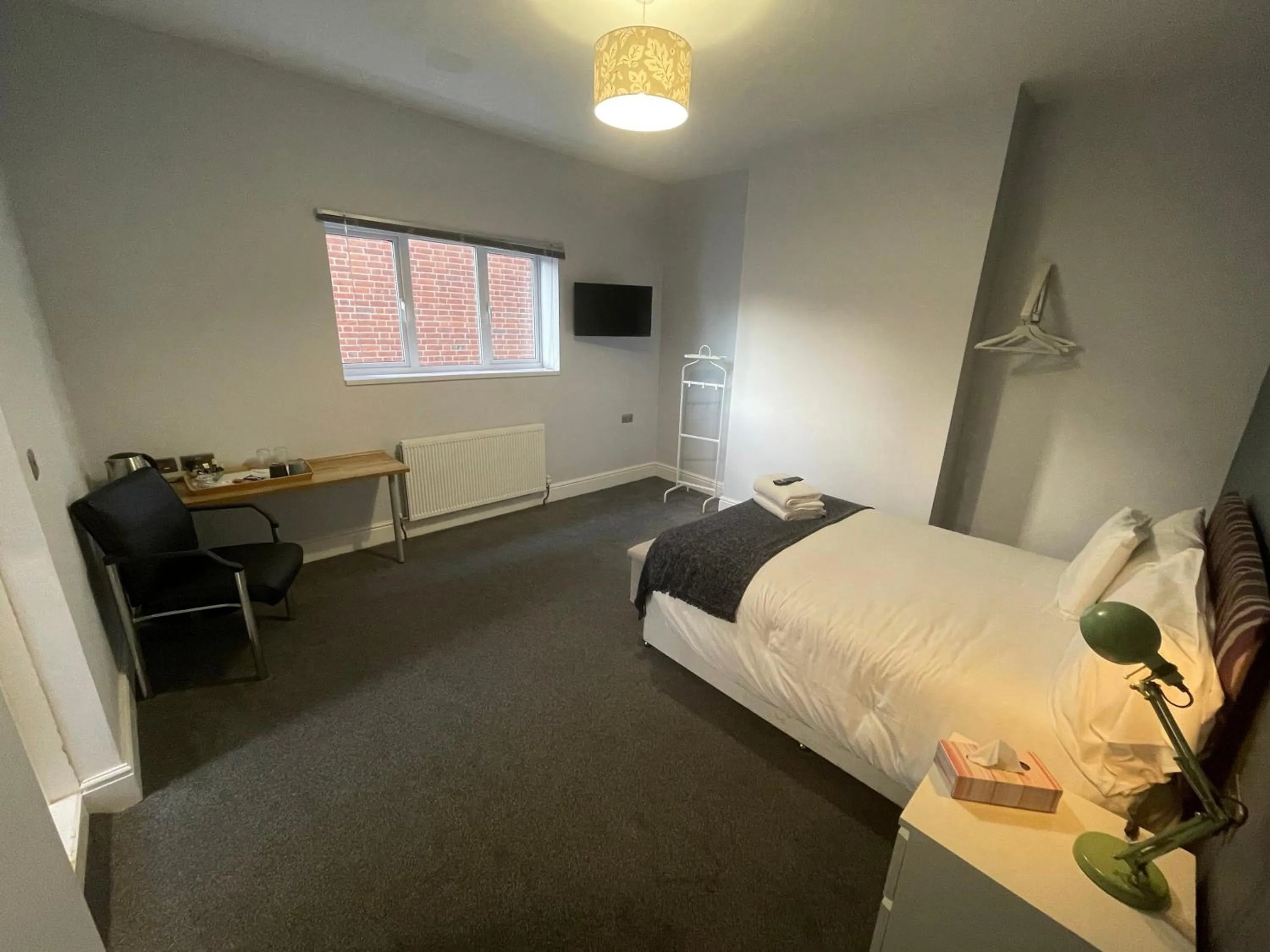 Bed in Arlan House, Central Basingstoke Hotel