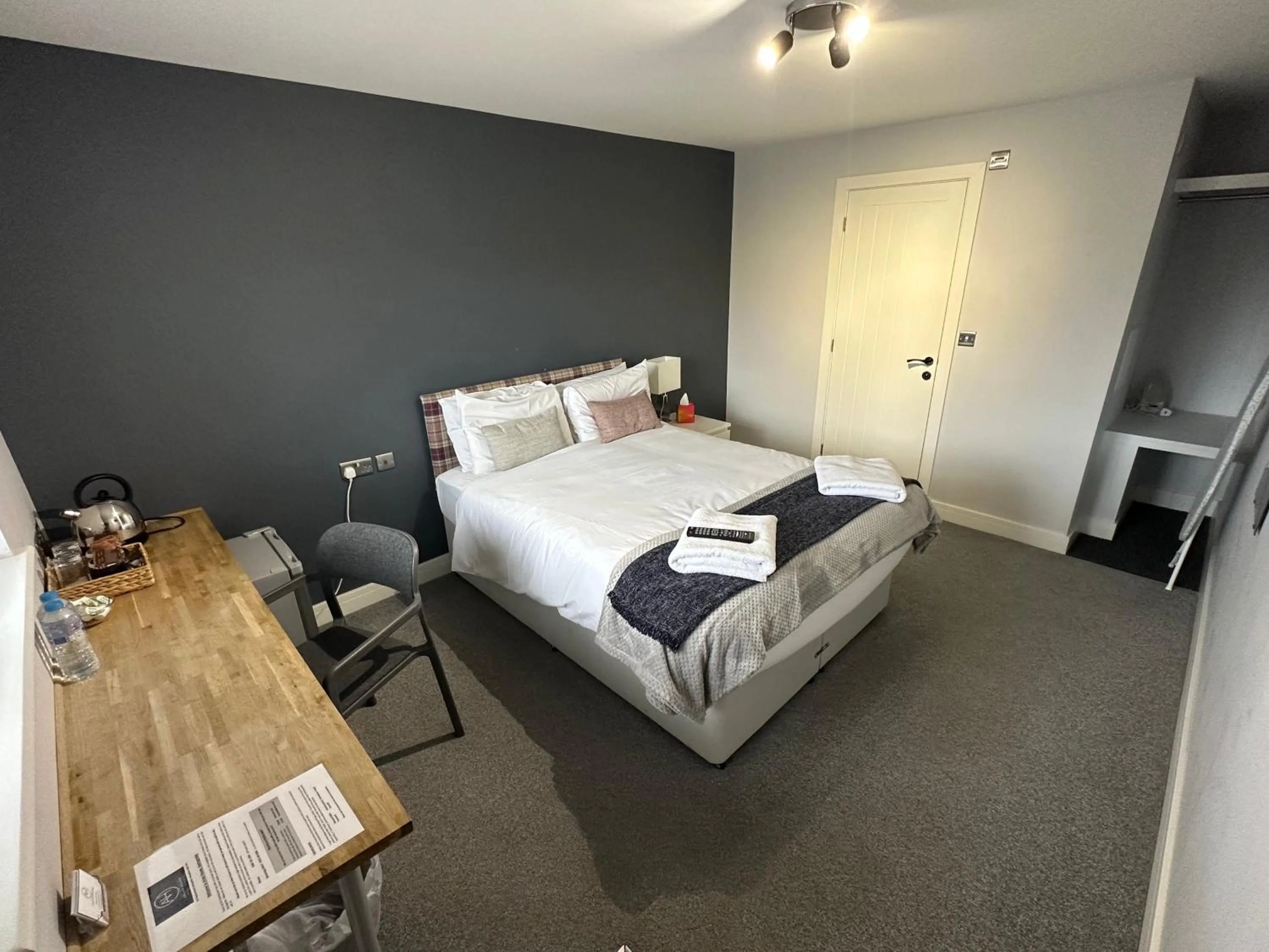 Bed in Arlan House, Central Basingstoke Hotel