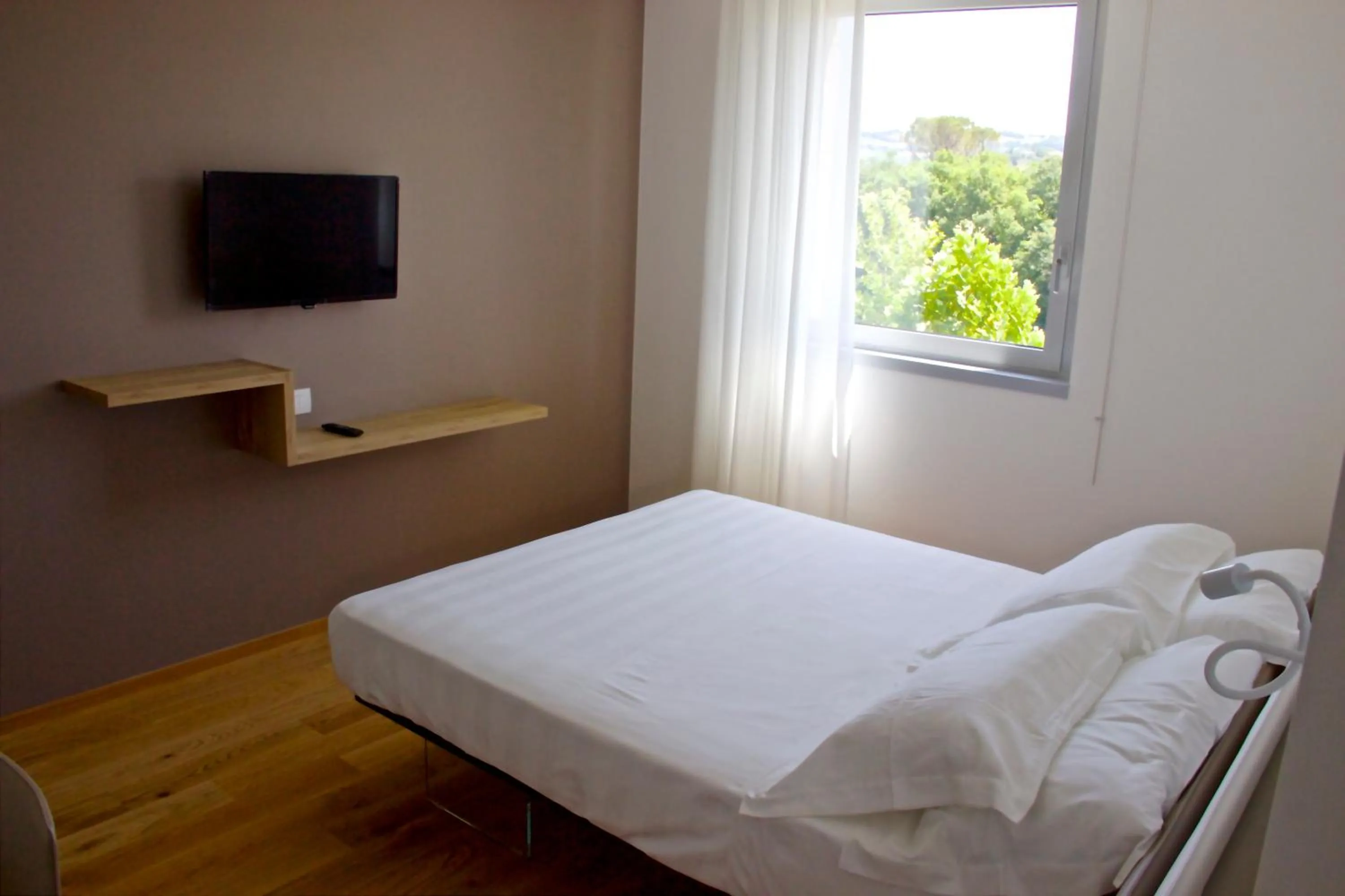 Double Room in Chiaroscuro