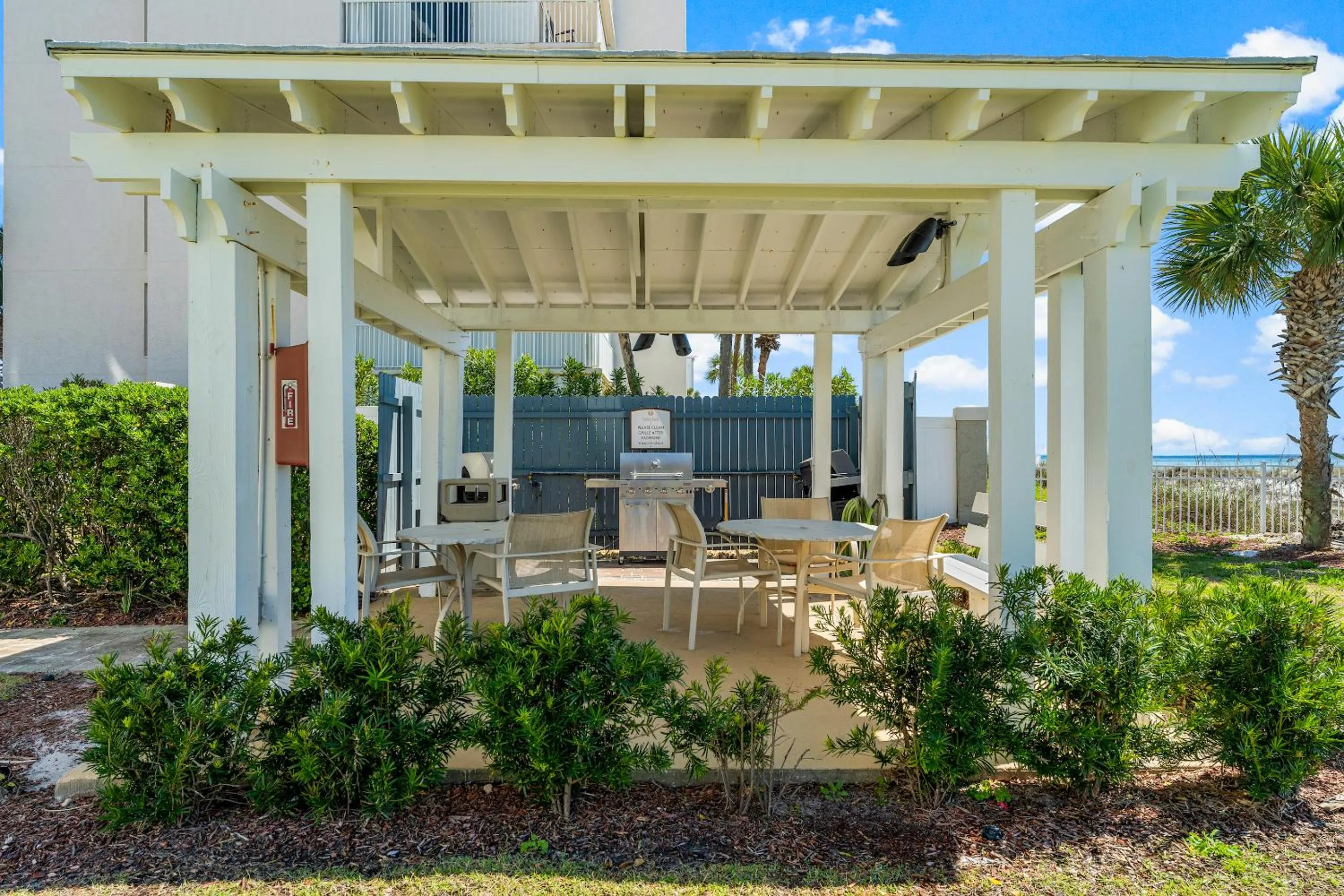 BBQ facilities in Sterling Sands Beach Resort by Panhandle Getaways