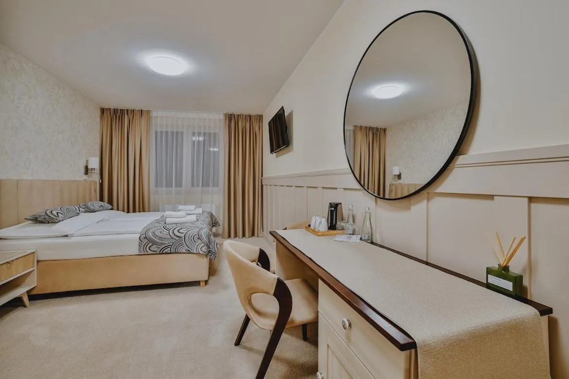 Bed in Willa & DOM-BLACH