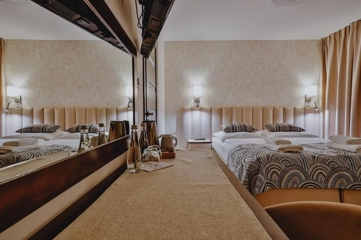 Bed in Willa & DOM-BLACH