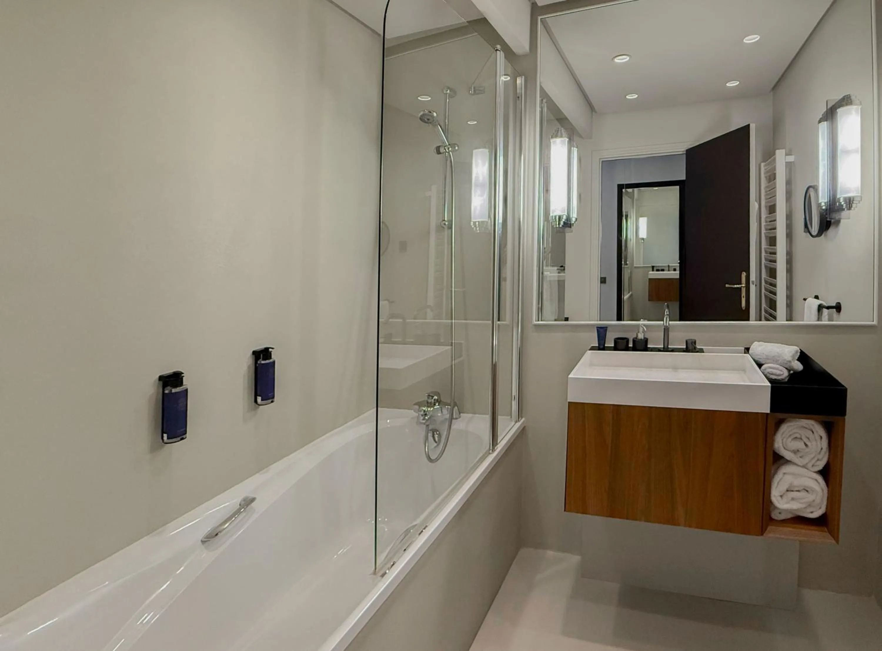 Bathroom in Le Palace De Menthon