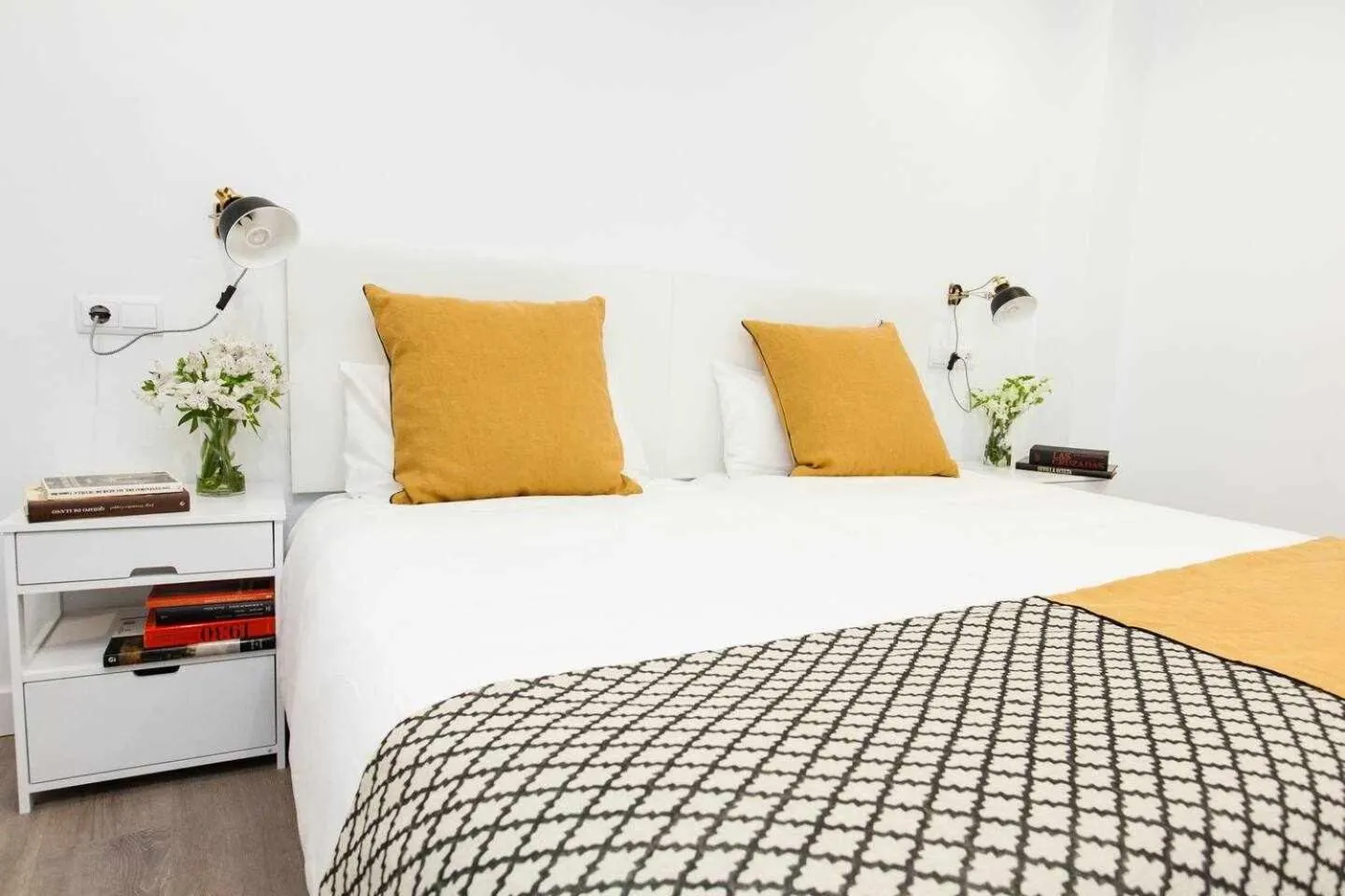 ISG Apartments Downtown family haven Free parking spot
