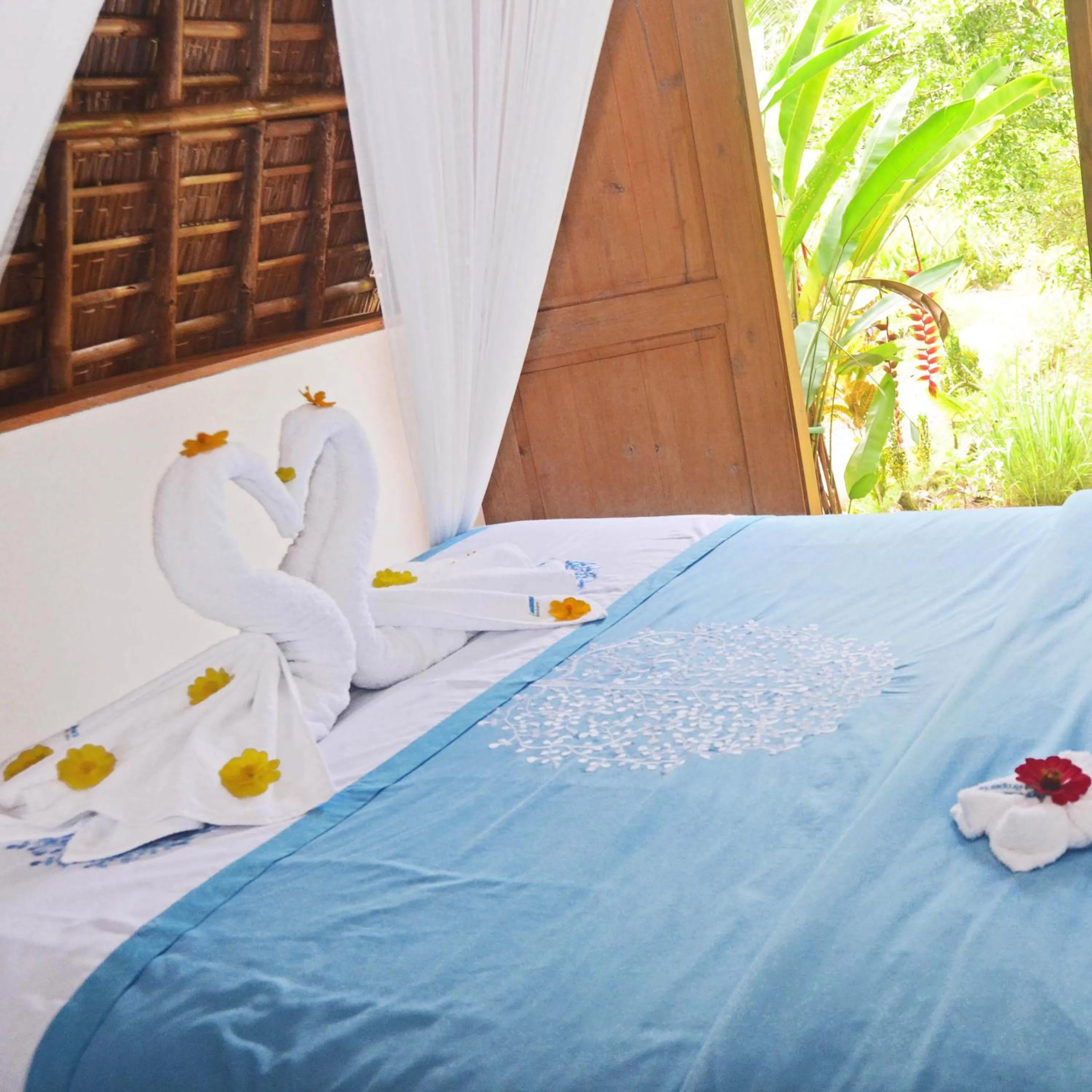 Bedroom in Lagoona Beach Bungalows - Eco Bungalows Batukaras