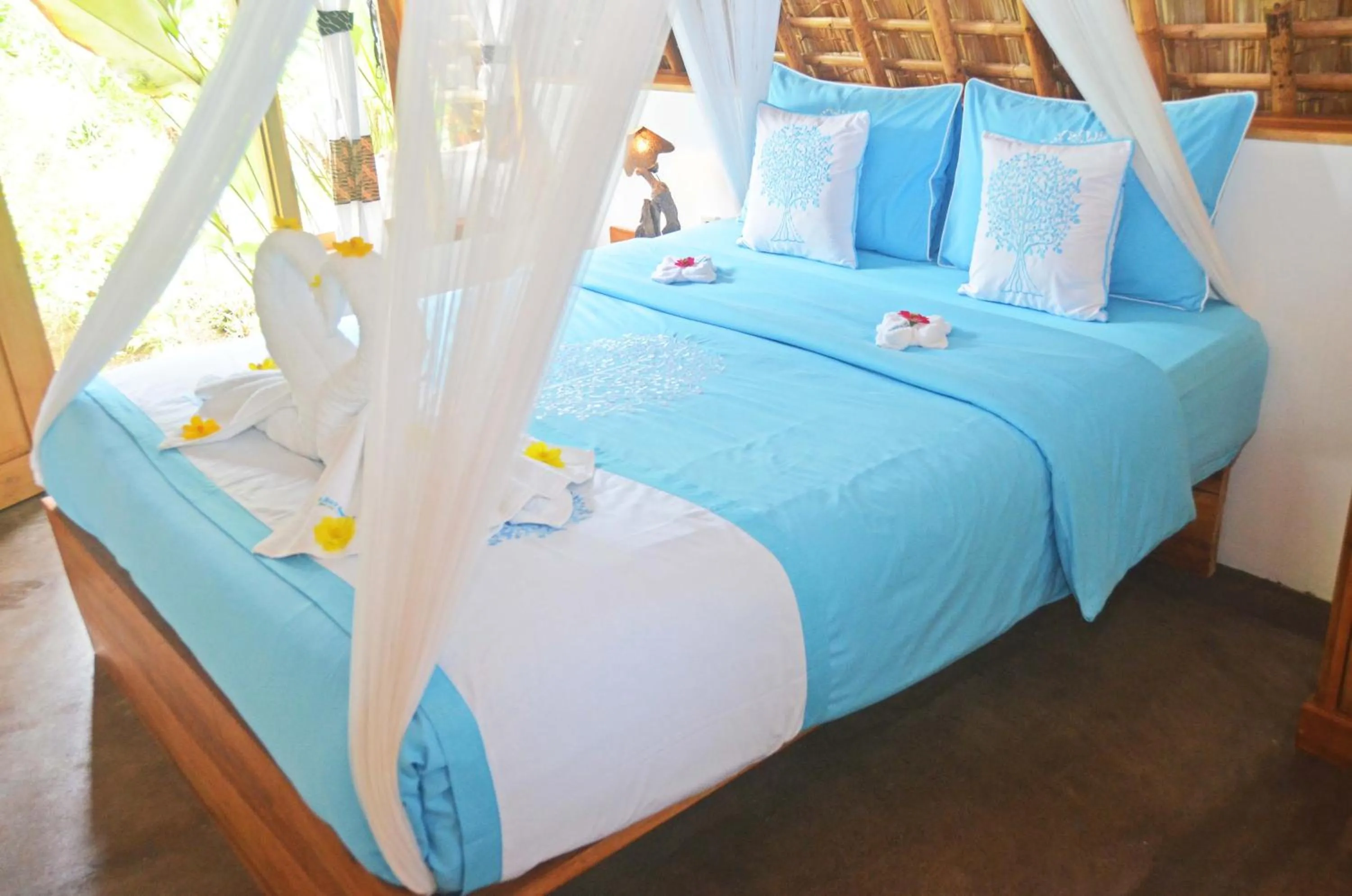 Bedroom, Bed in Lagoona Beach Bungalows - Eco Bungalows Batukaras