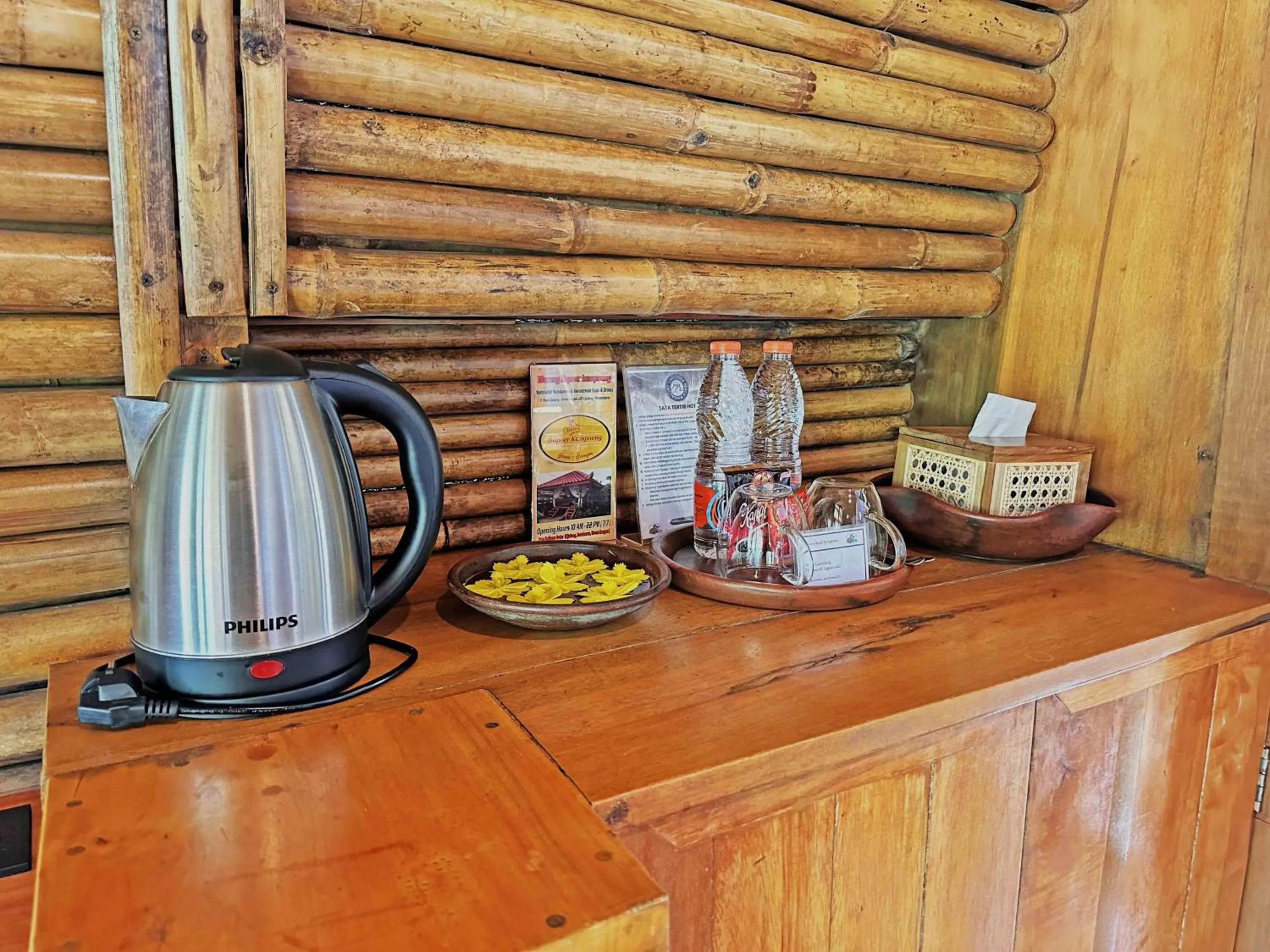 Food and drinks in Lagoona Beach Bungalows - Eco Bungalows Batukaras