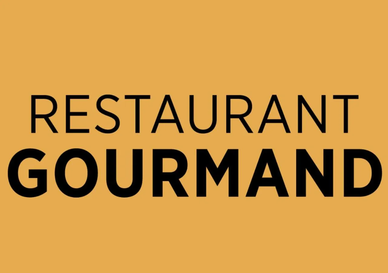 Logo/Certificate/Sign in Logis Hôtels - Hôtel et Restaurant Le Lion d'Or