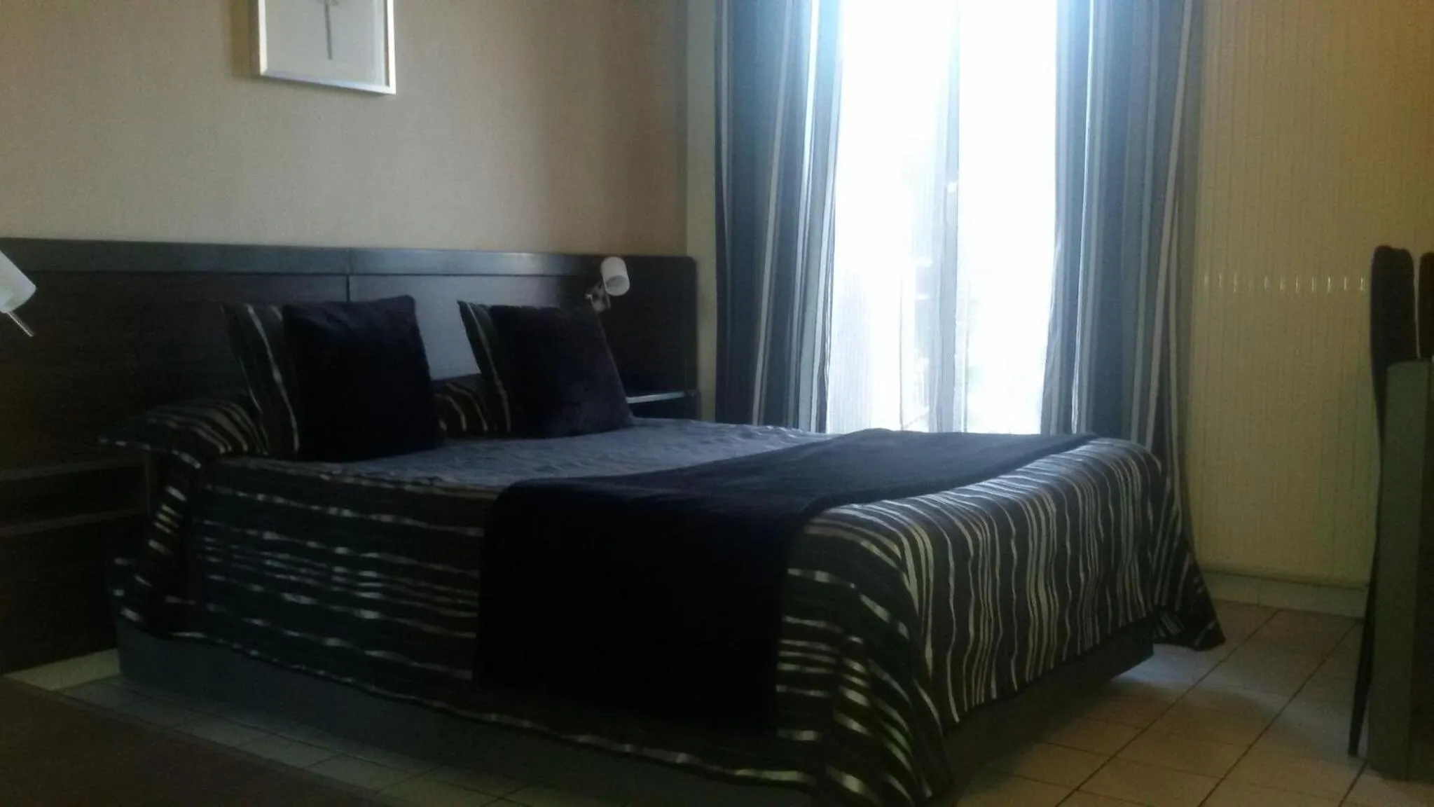 Bedroom, Bed in Le Médicis