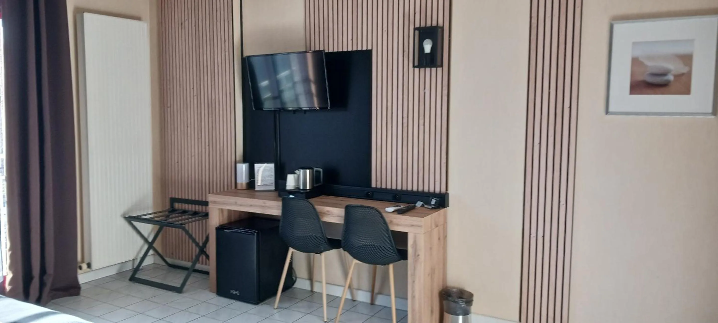 Bedroom in Hotel Médicis