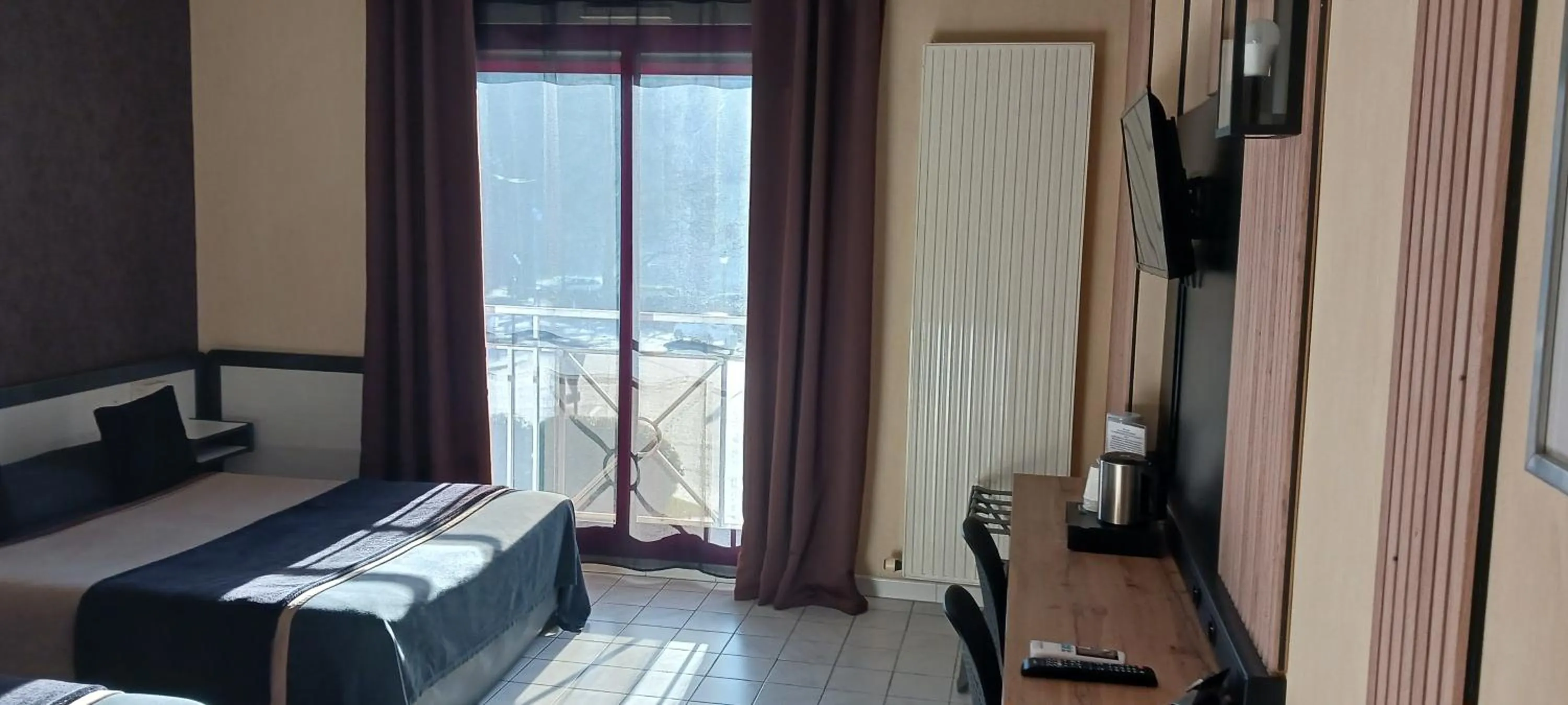 Bed in Hotel Médicis