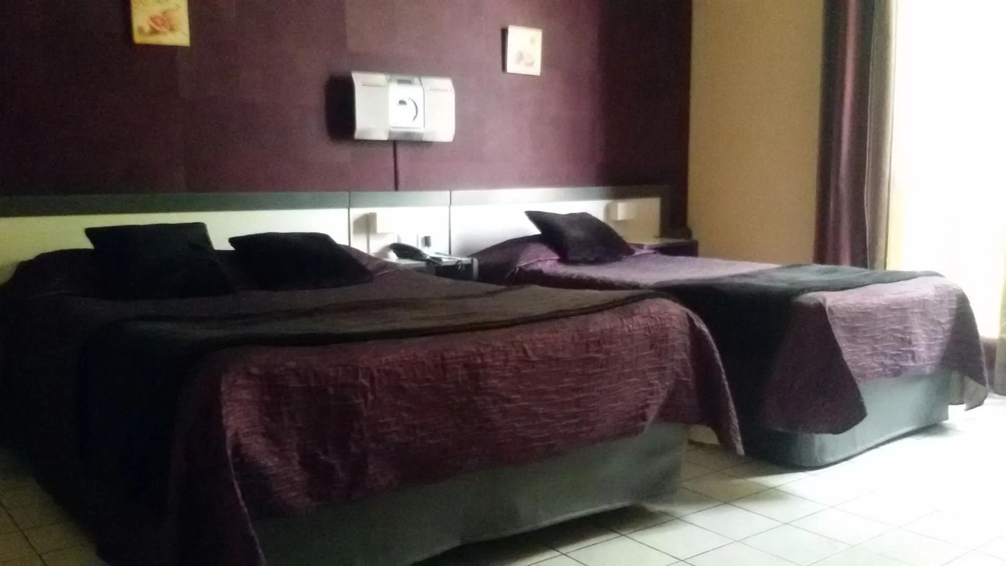 Bedroom, Bed in Le Médicis