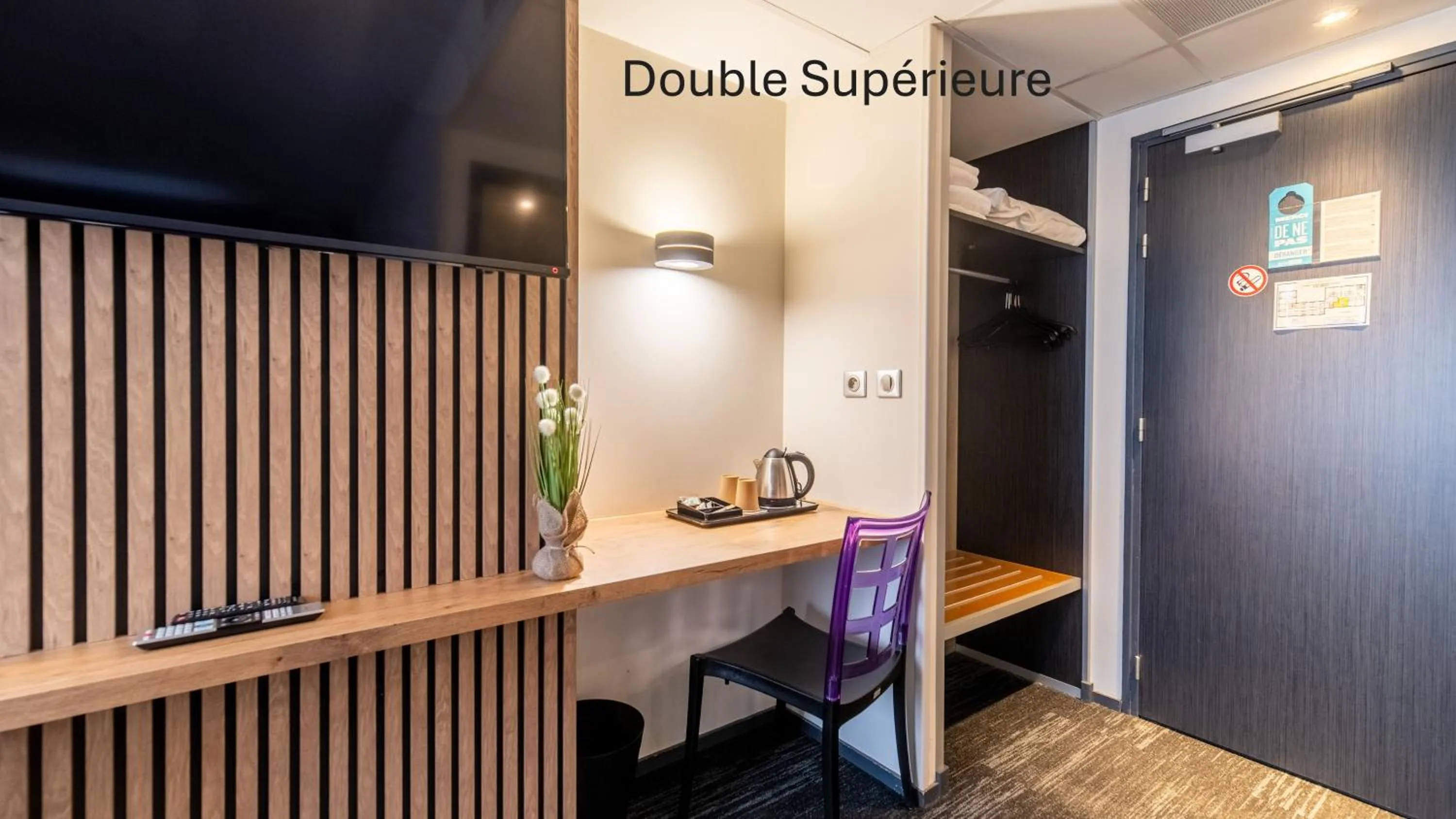 Property building in Kyriad Direct Limoges Nord