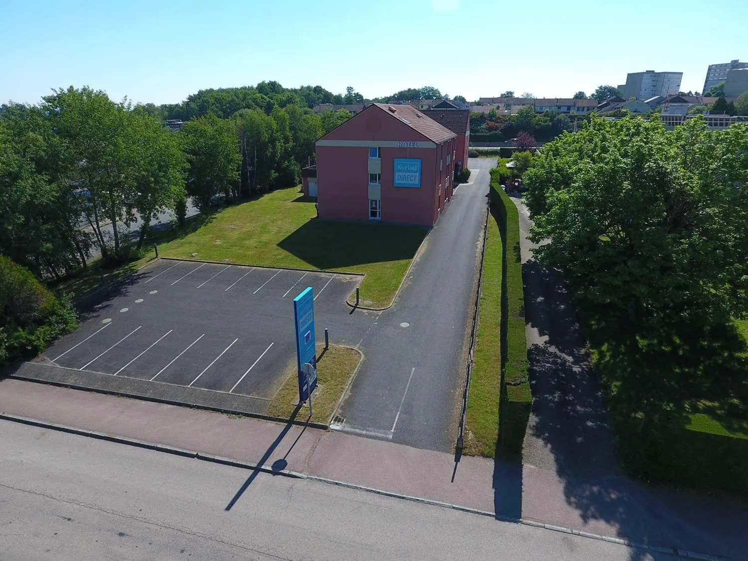 Property building in Kyriad Direct Limoges Nord