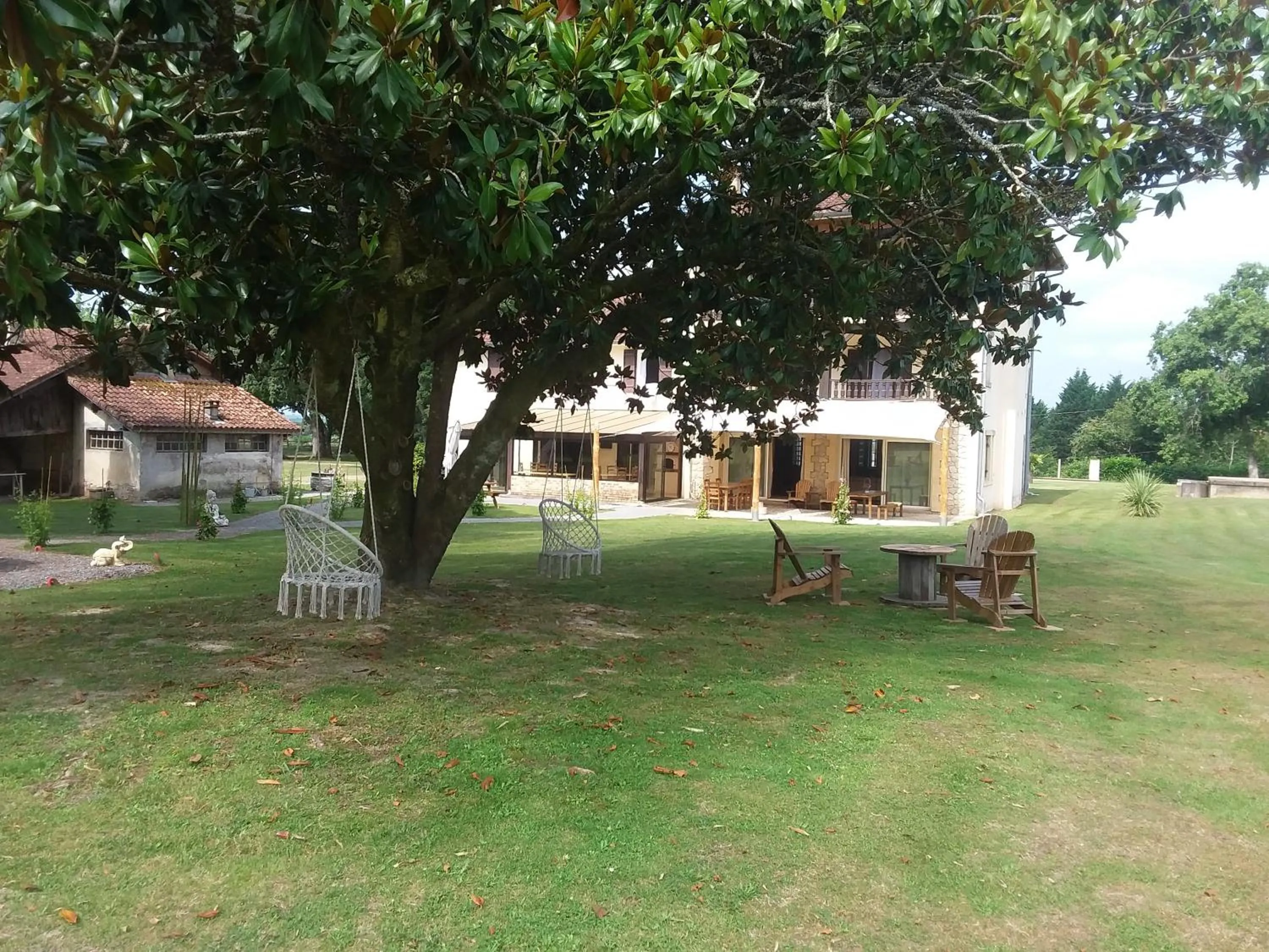 Garden in maison d'hôtes labastide