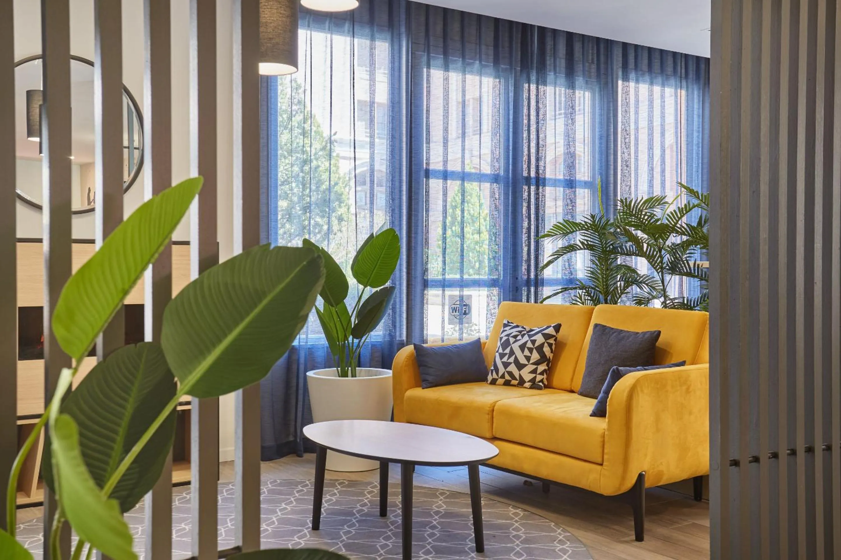 Lobby or reception in Appart Hotel Odalys City Aix en Provence L'Atrium