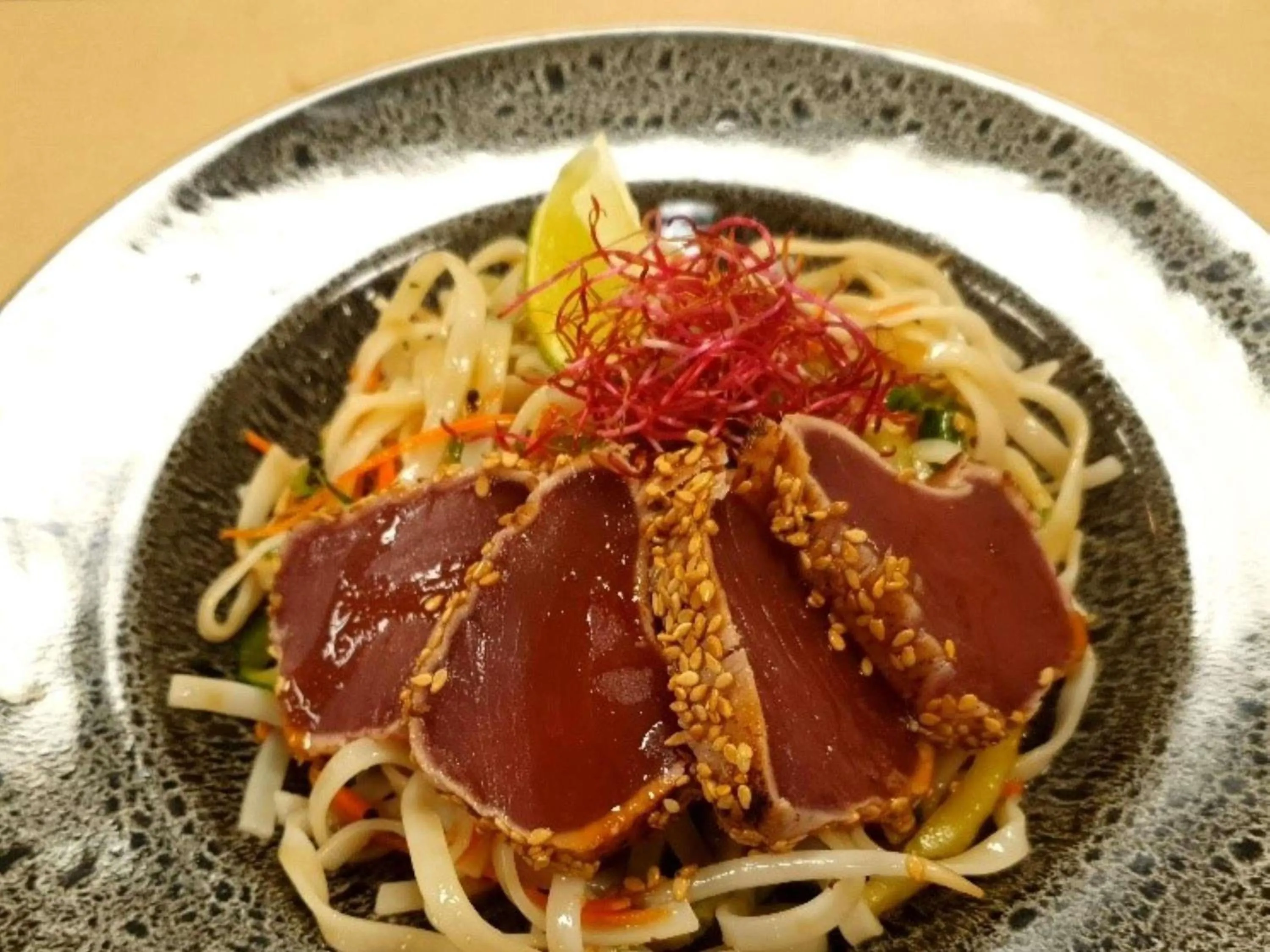 Restaurant/places to eat in Novotel Paris Est