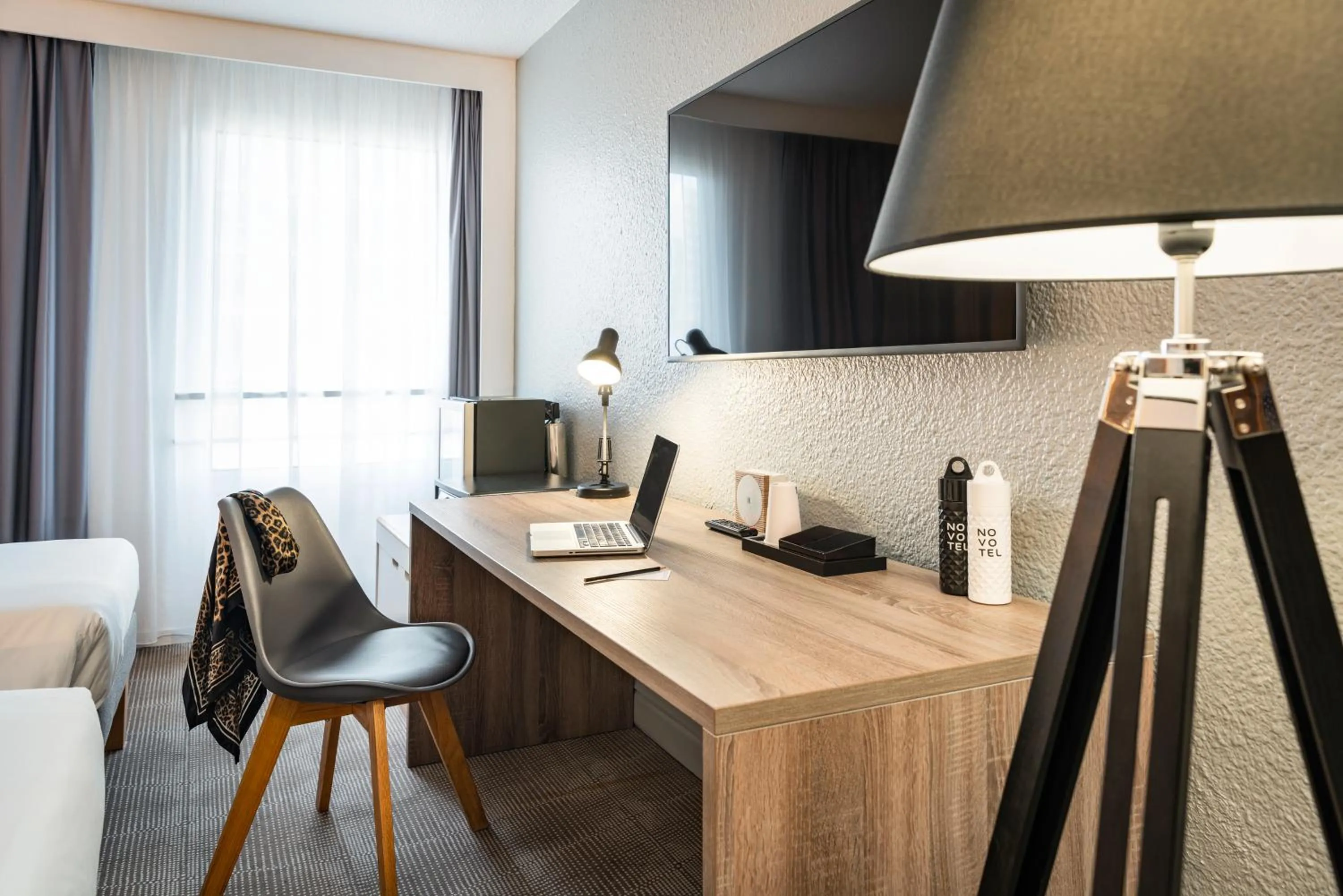 Bedroom in Novotel Paris Est