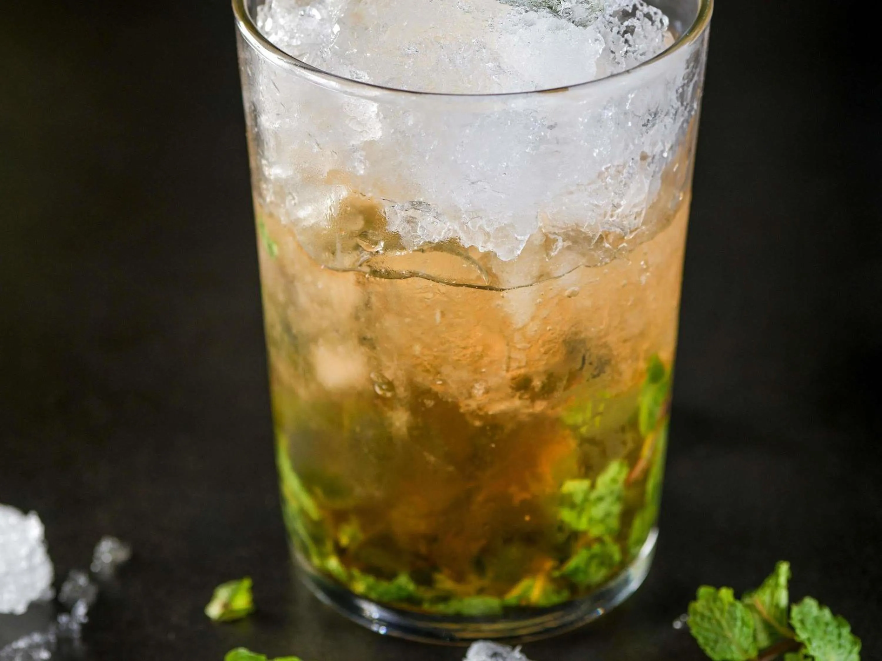 Lounge or bar in Novotel Paris Est