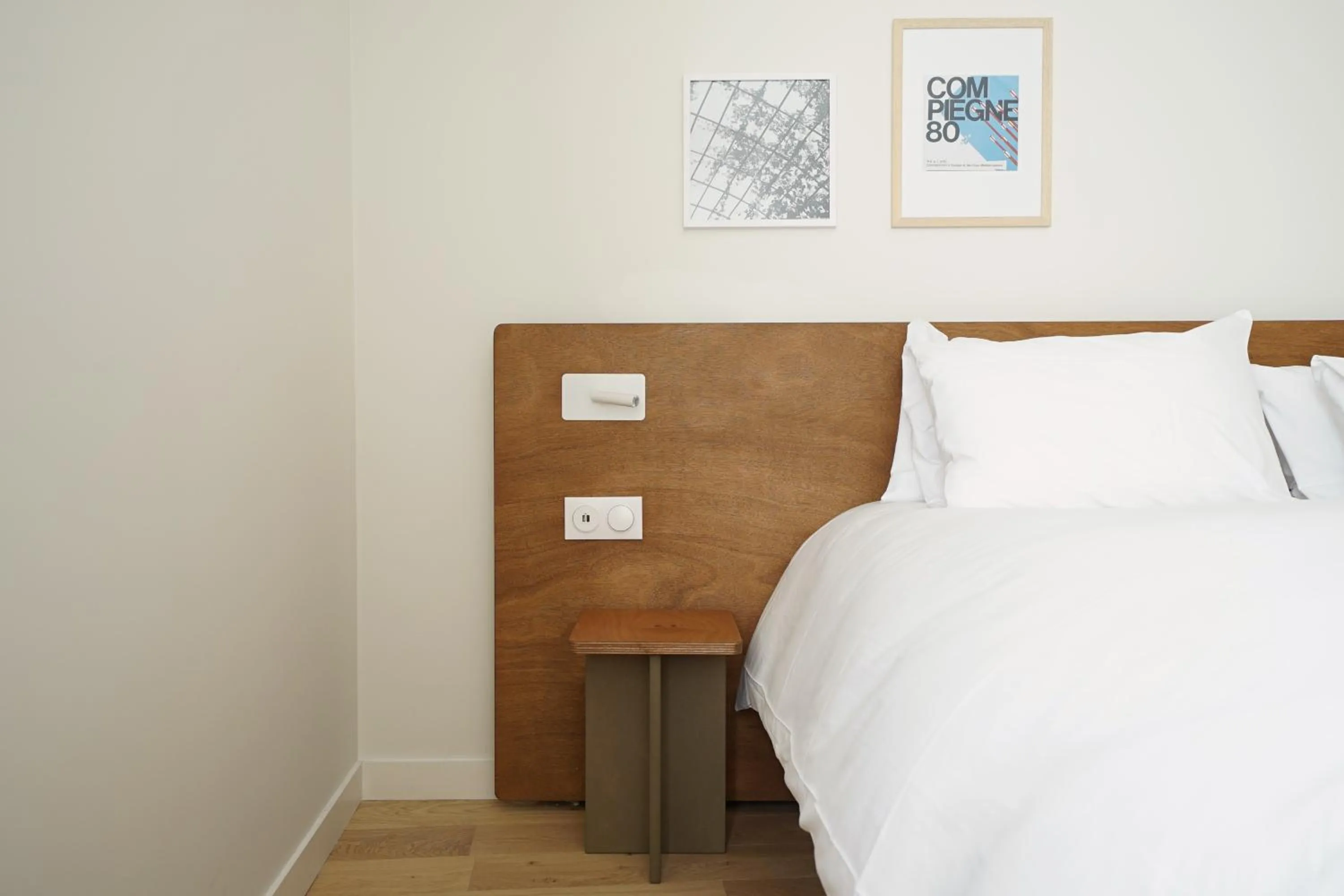 Bed in Hôtel Les Beaux Arts