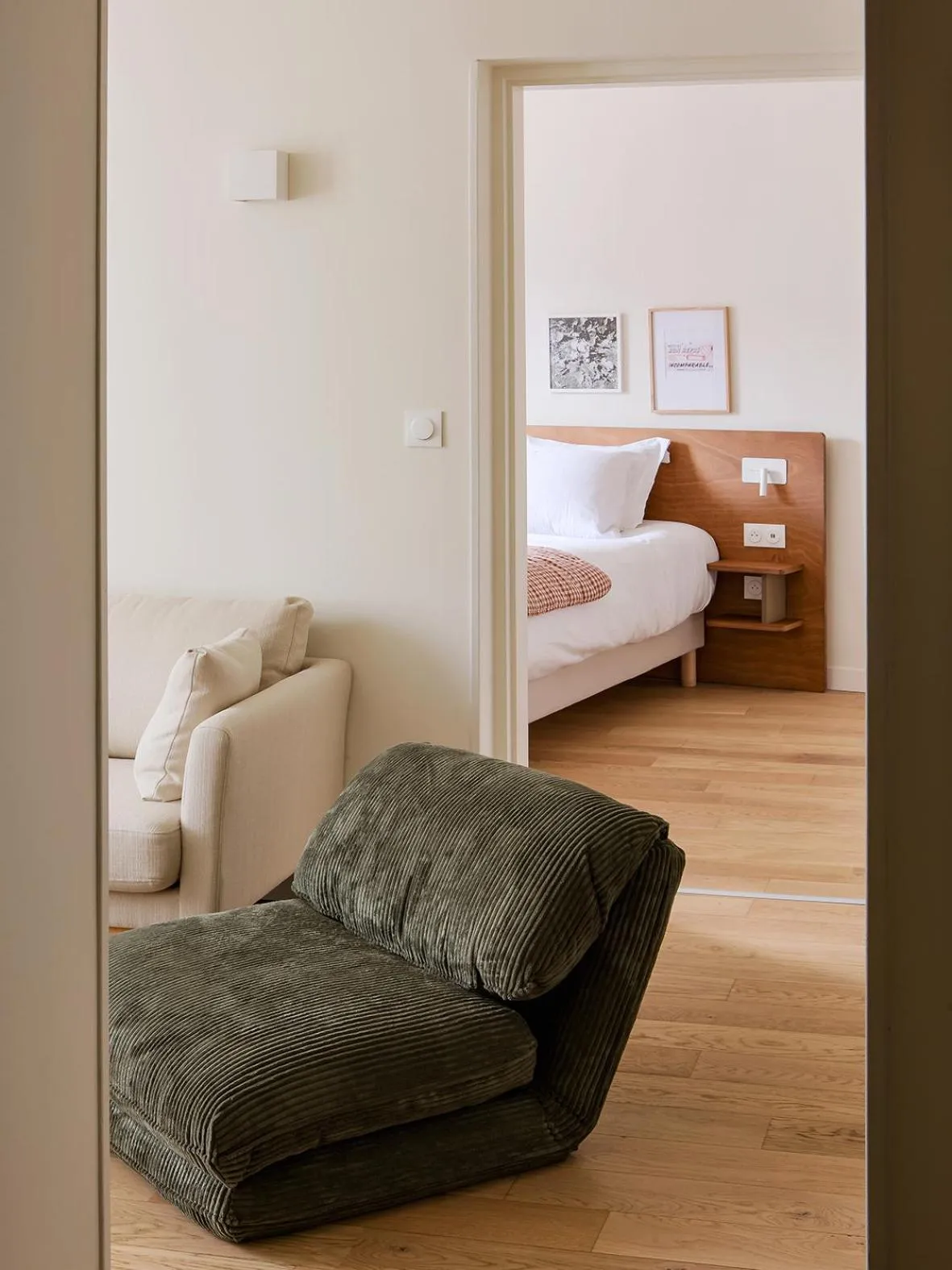 Bedroom, Bed in ALFRED HOTELS Compiègne