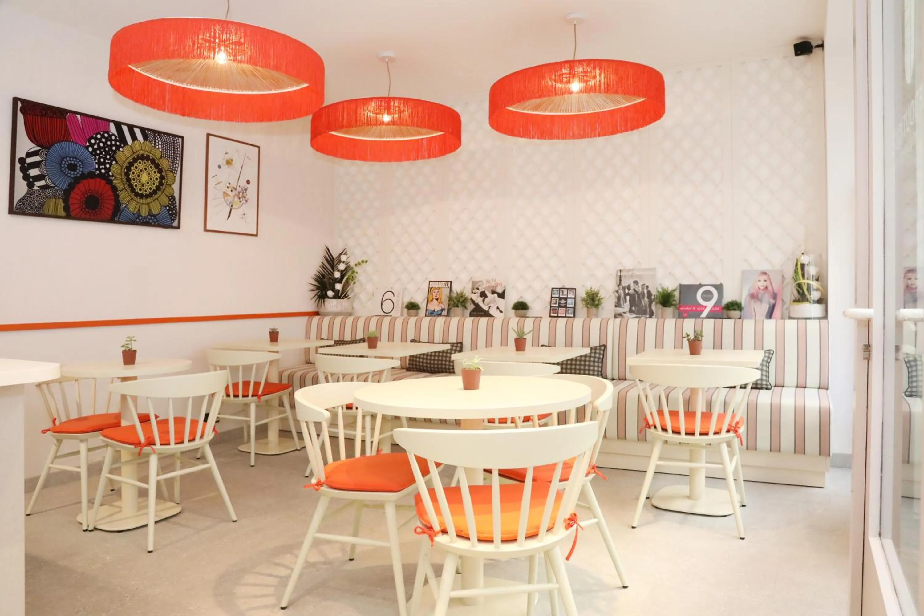 Restaurant/places to eat in Five Boutique Hotel Paris Quartier Latin