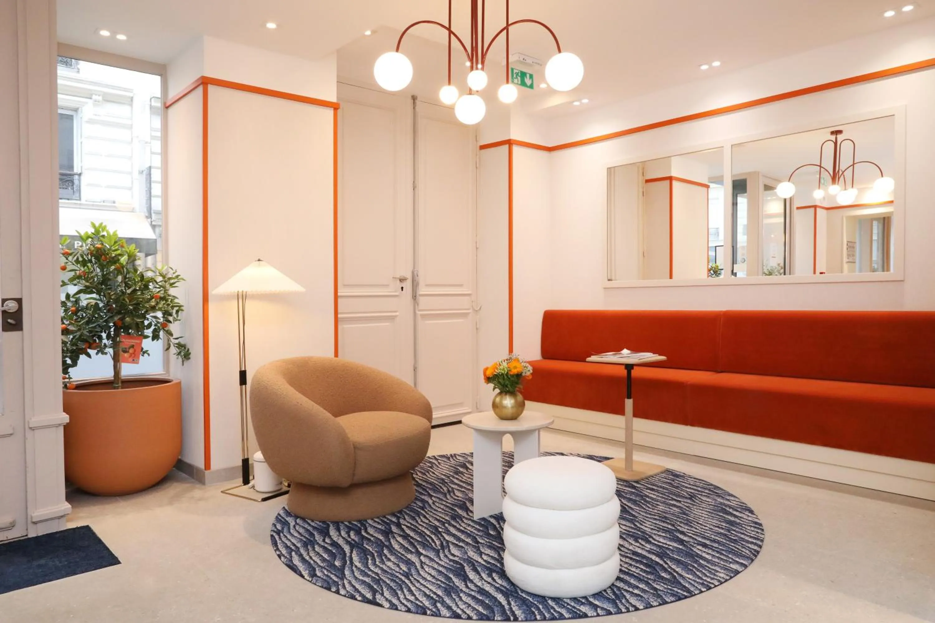 Lobby or reception in Five Boutique Hotel Paris Quartier Latin