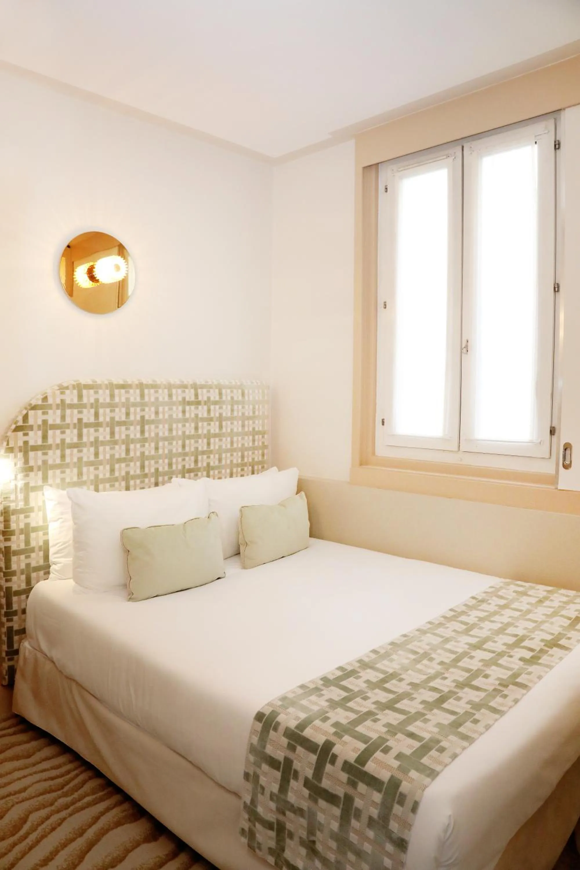 Bedroom, Bed in Five Boutique Hotel Paris Quartier Latin
