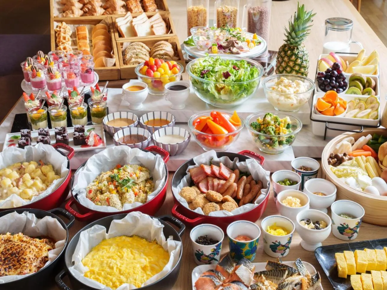 Buffet breakfast in Hotel Vista Osaka Namba