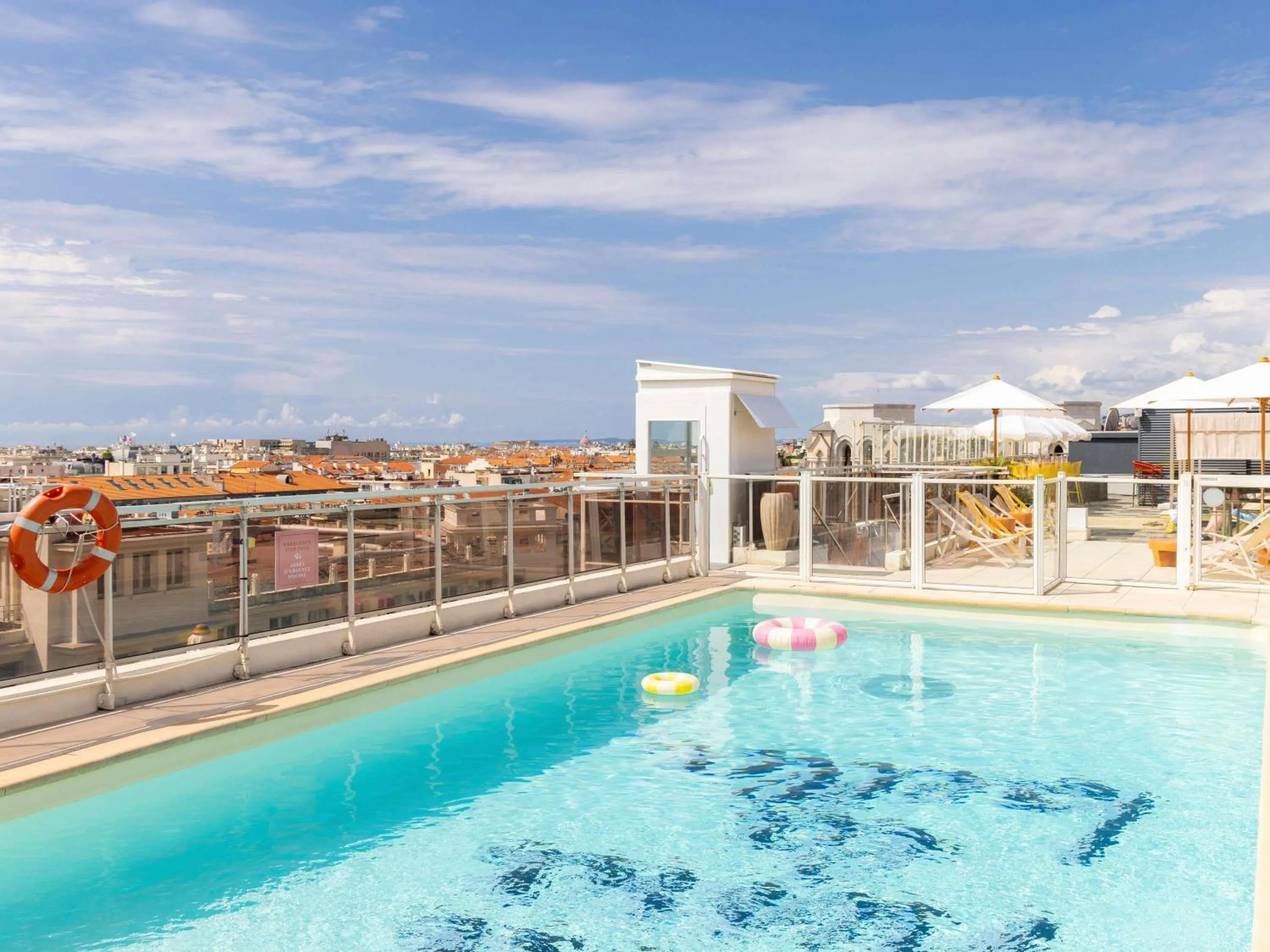 Property building in Mercure Nice Centre Notre Dame